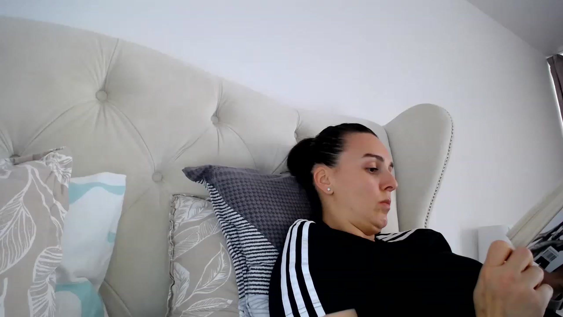 Gallery image thumbnail from L_A_U's myfreecams stream on, 02/22/2023, 12:34 image 12 of 20