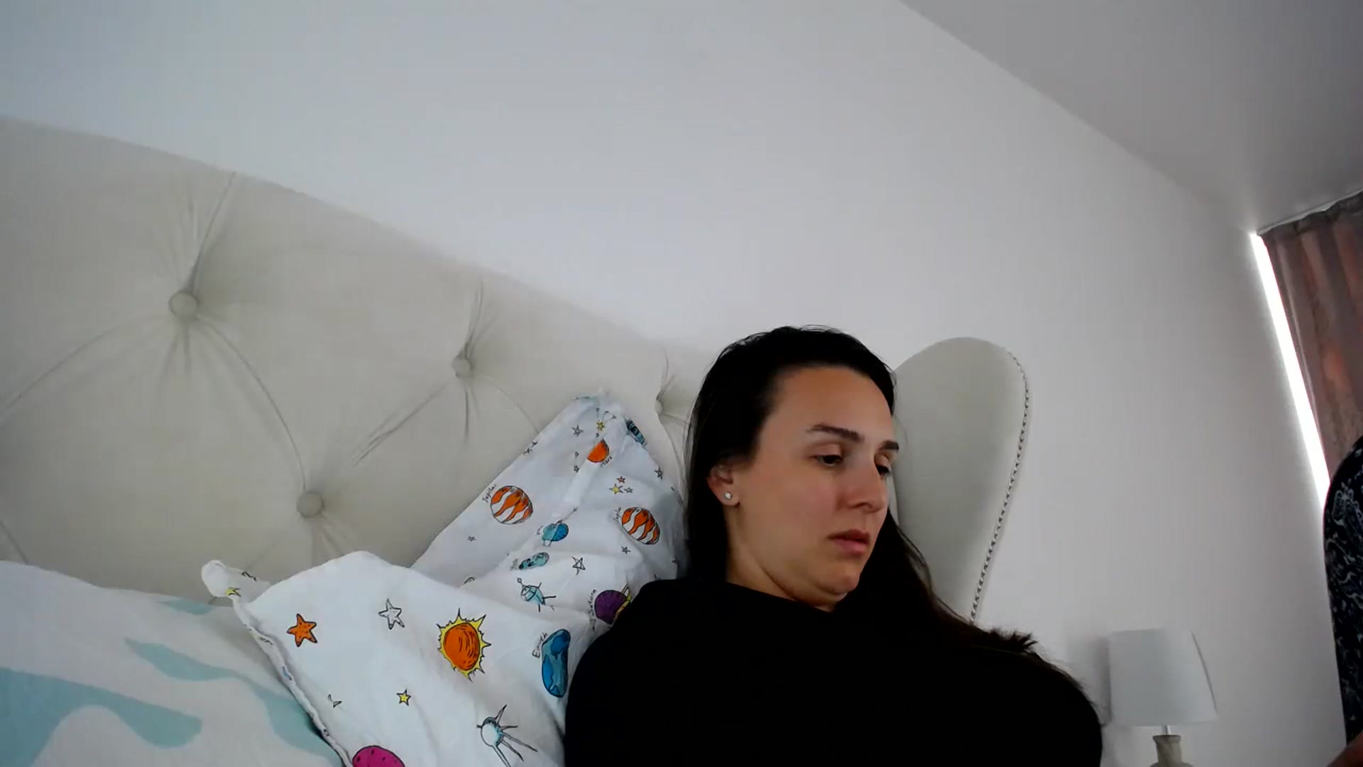 Gallery image thumbnail from L_A_U's myfreecams stream on, 04/24/2023, 12:20 image 7 of 20