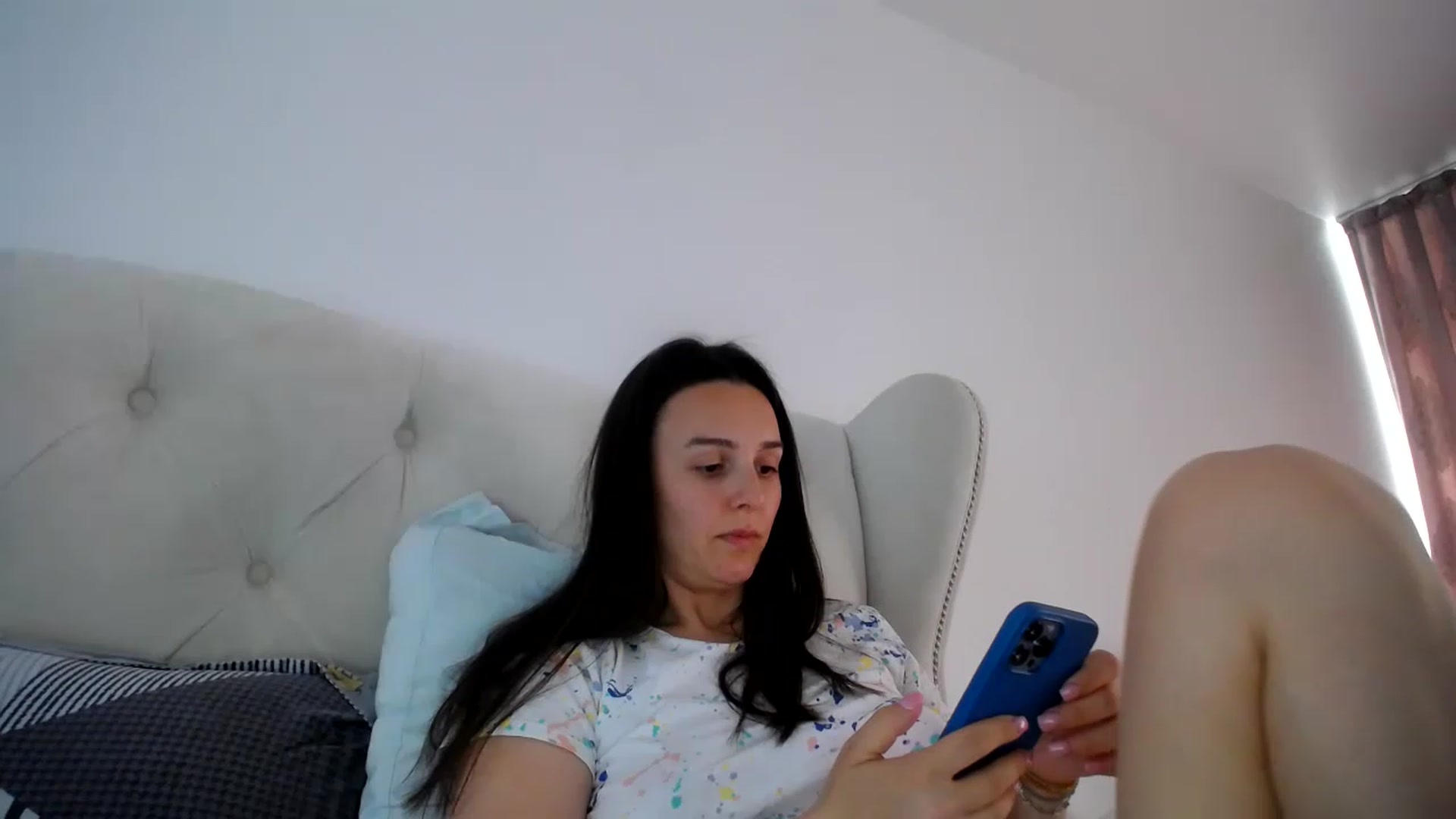 Gallery image thumbnail from L_A_U's myfreecams stream on, 04/27/2023, 08:49 image 14 of 20