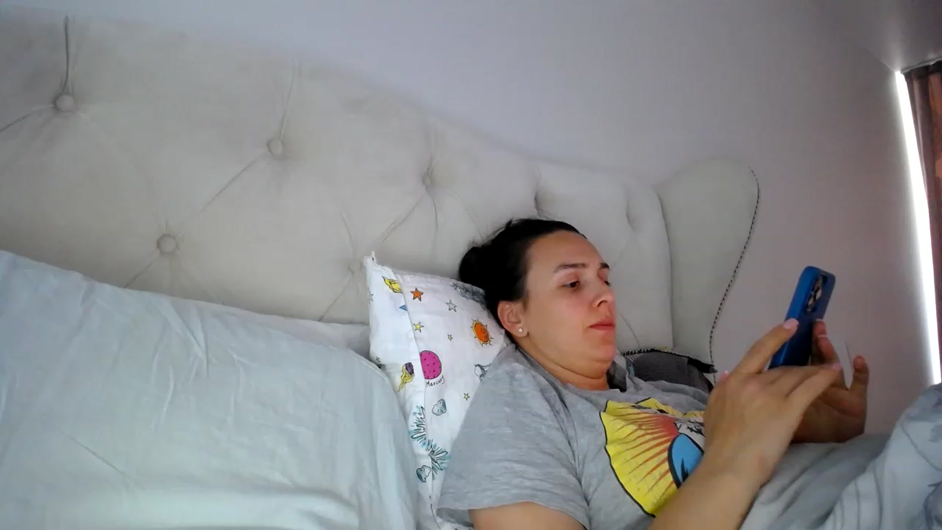 Gallery image thumbnail from L_A_U's myfreecams stream on, 05/02/2023, 10:31 image 19 of 20