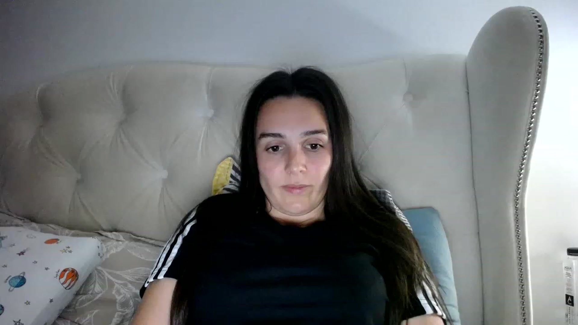 Gallery image thumbnail from L_A_U's myfreecams stream on, 05/03/2023, 19:53 image 2 of 20