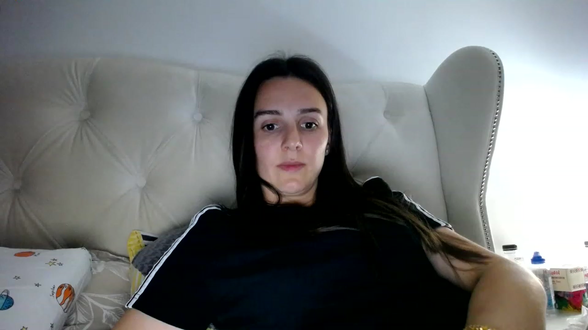 Gallery image thumbnail from L_A_U's myfreecams stream on, 05/03/2023, 19:53 image 11 of 20