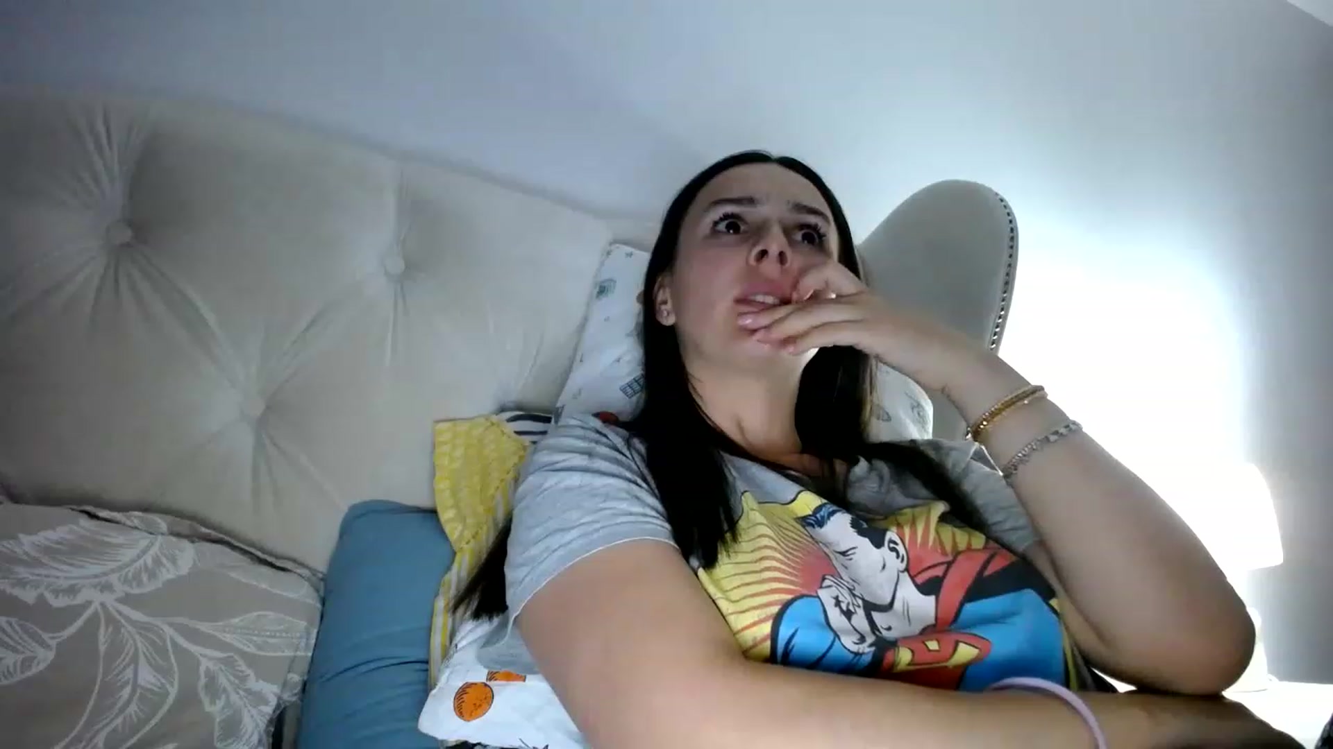 Gallery image thumbnail from L_A_U's myfreecams stream on, 05/09/2023, 17:59 image 7 of 20