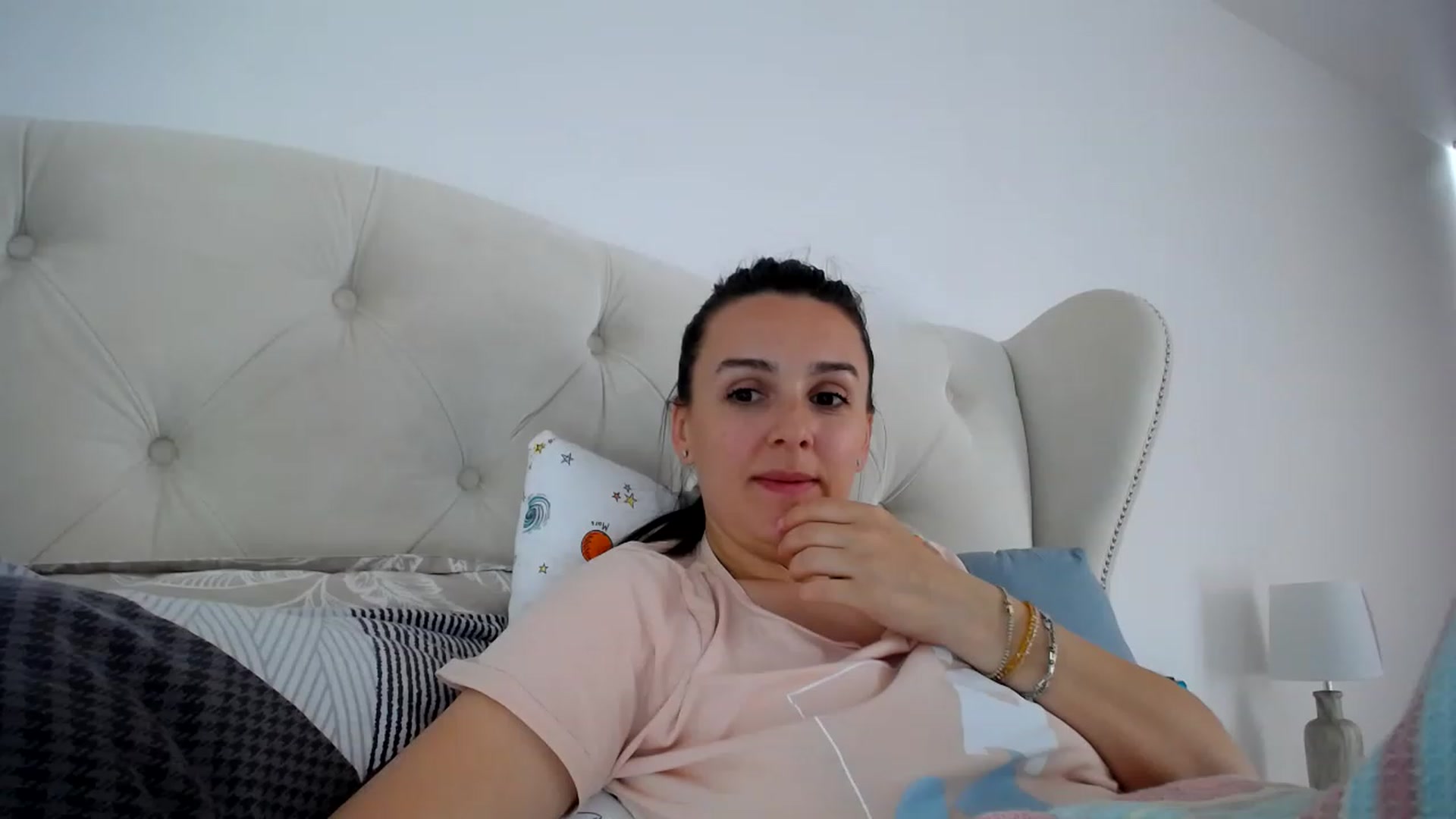 Gallery image thumbnail from L_A_U's myfreecams stream on, 05/10/2023, 09:57 image 10 of 20