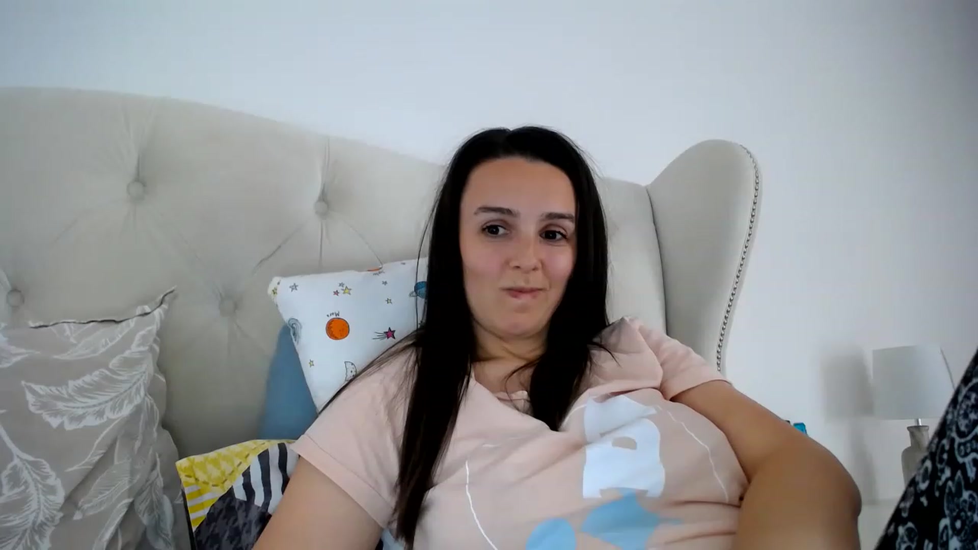 Gallery image thumbnail from L_A_U's myfreecams stream on, 05/10/2023, 12:44 image 8 of 20