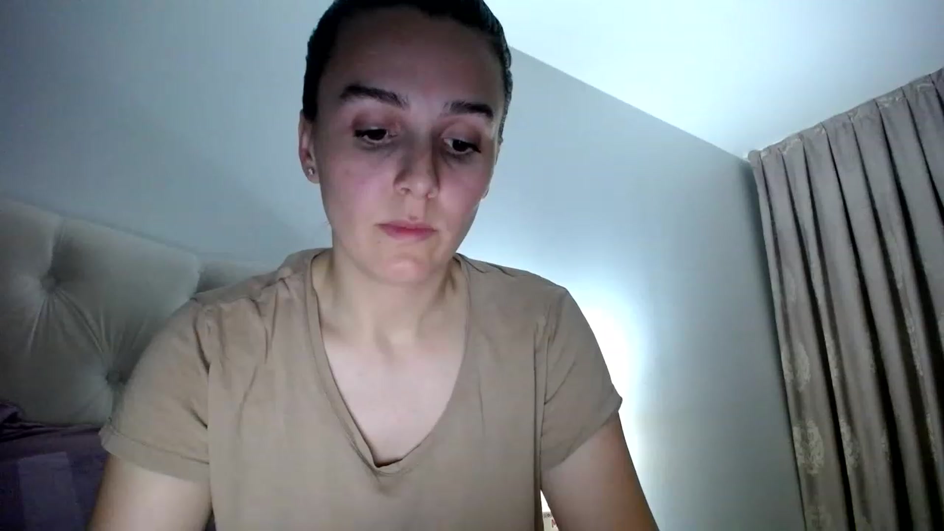 Gallery image thumbnail from L_A_U's myfreecams stream on, 05/14/2023, 21:26 image 11 of 20