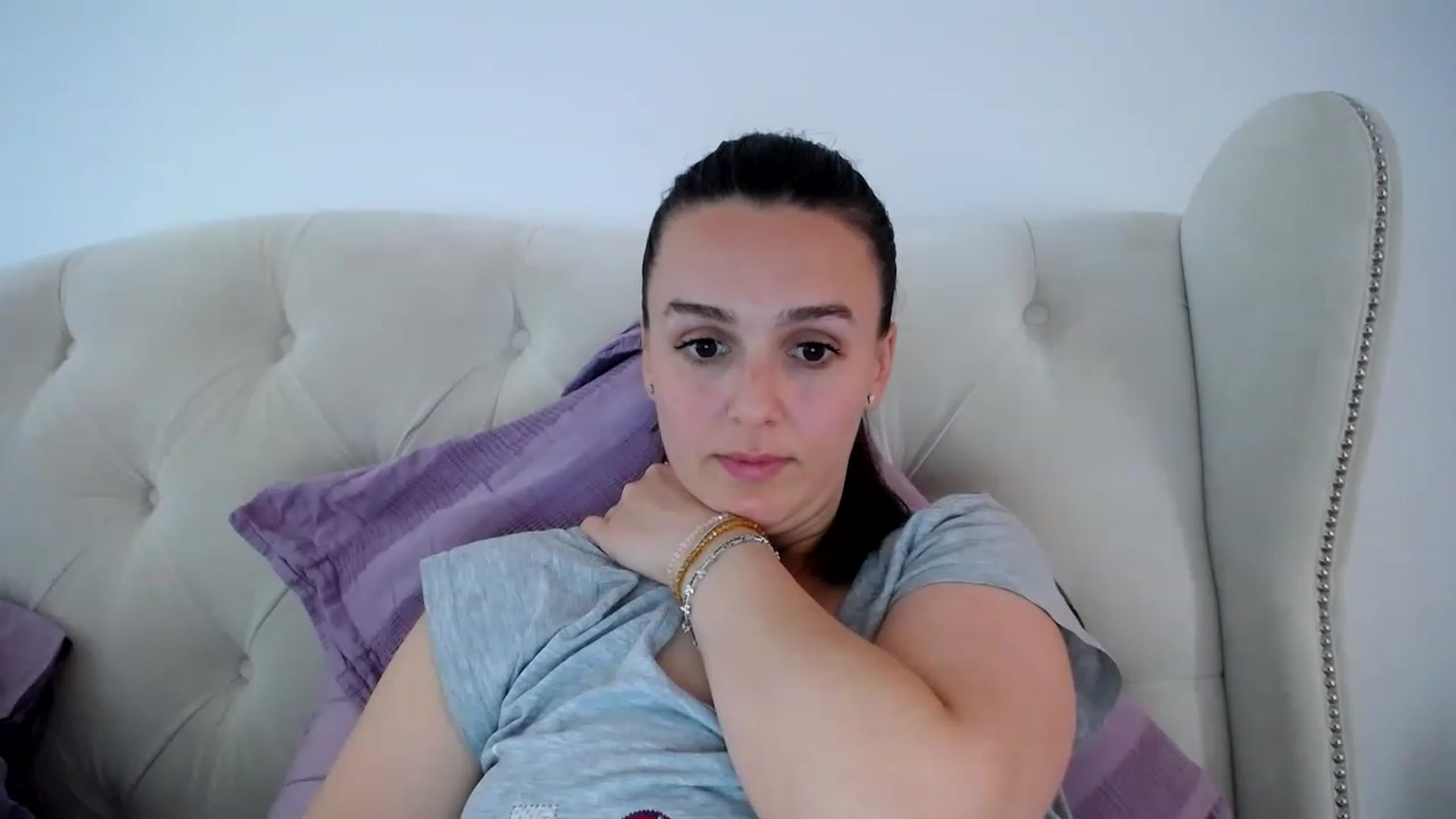 Gallery image thumbnail from L_A_U's myfreecams stream on, 05/15/2023, 08:41 image 19 of 20