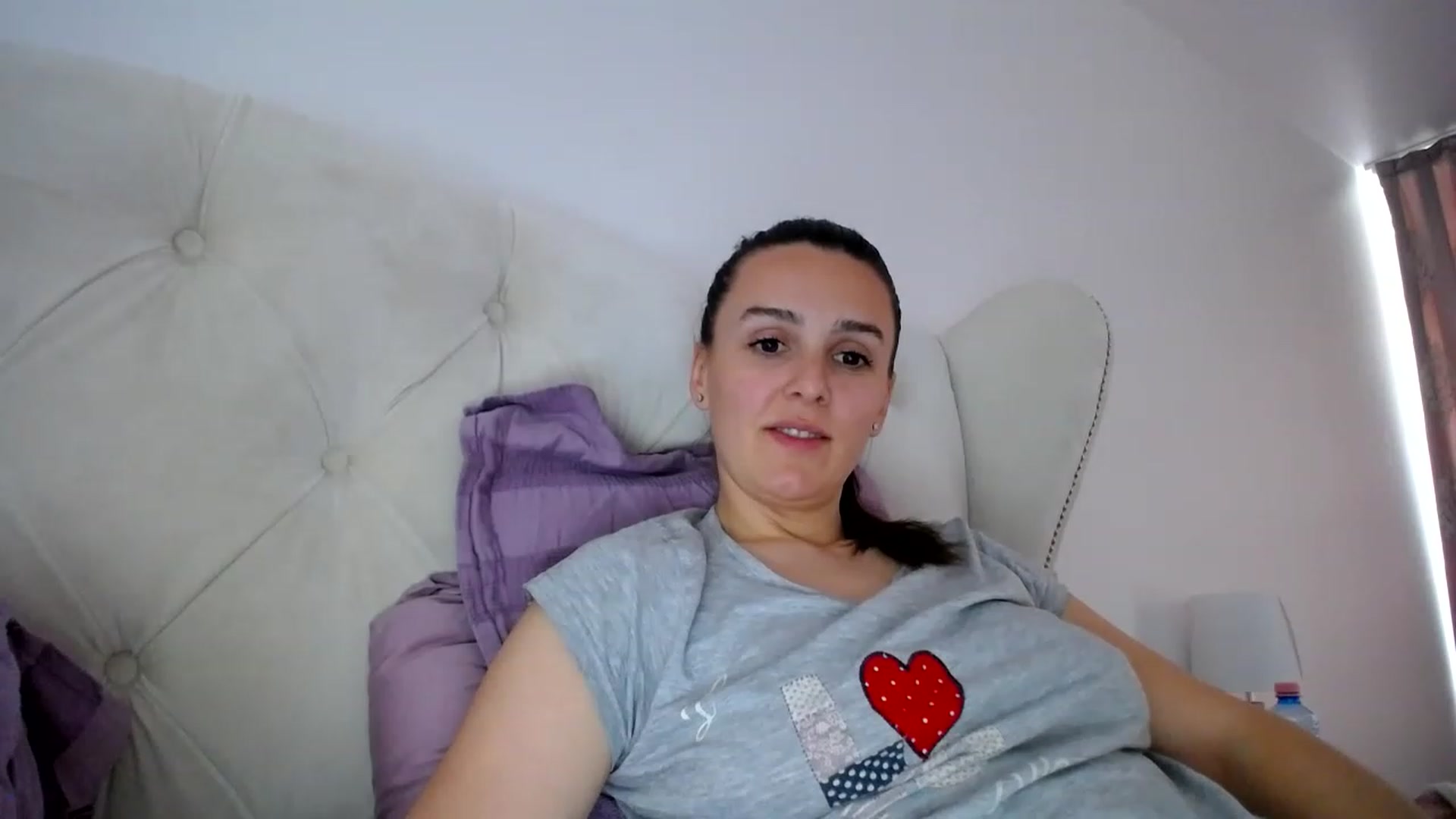 Gallery image thumbnail from L_A_U's myfreecams stream on, 05/15/2023, 11:14 image 6 of 20