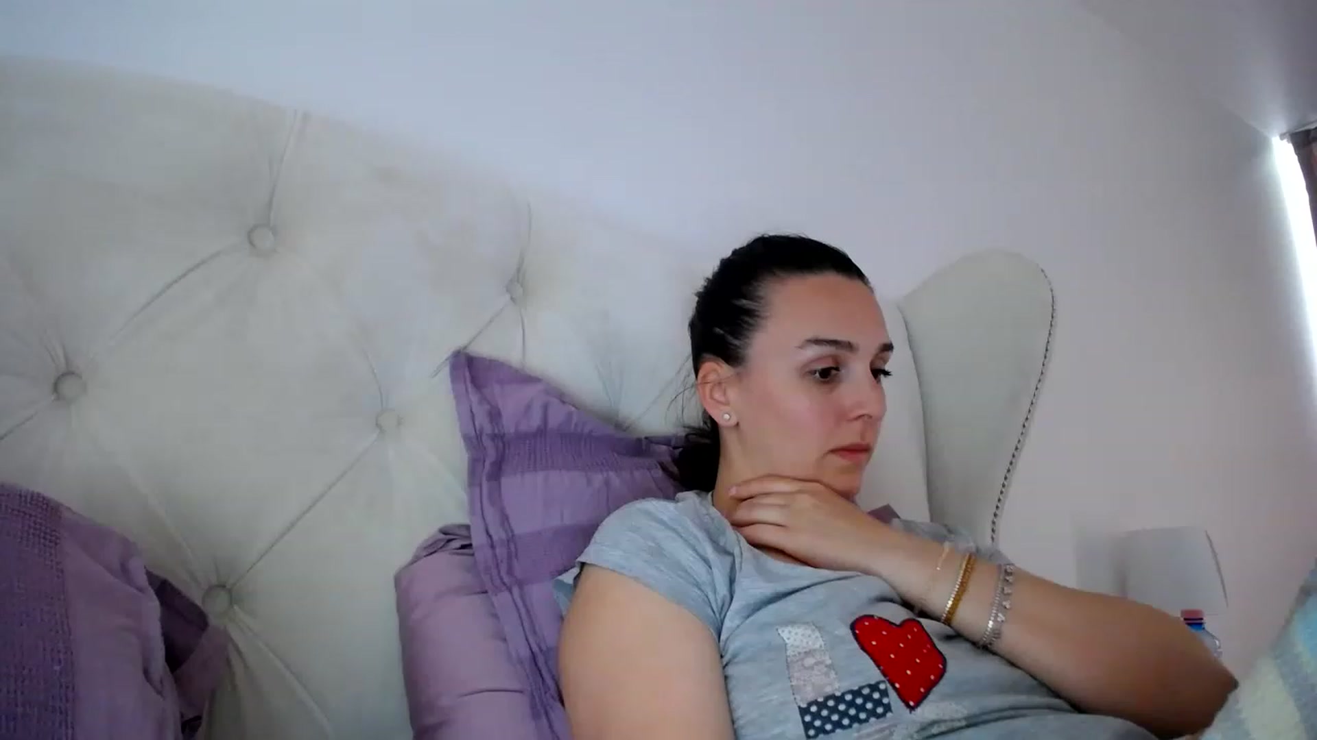 Gallery image thumbnail from L_A_U's myfreecams stream on, 05/15/2023, 11:14 image 17 of 20