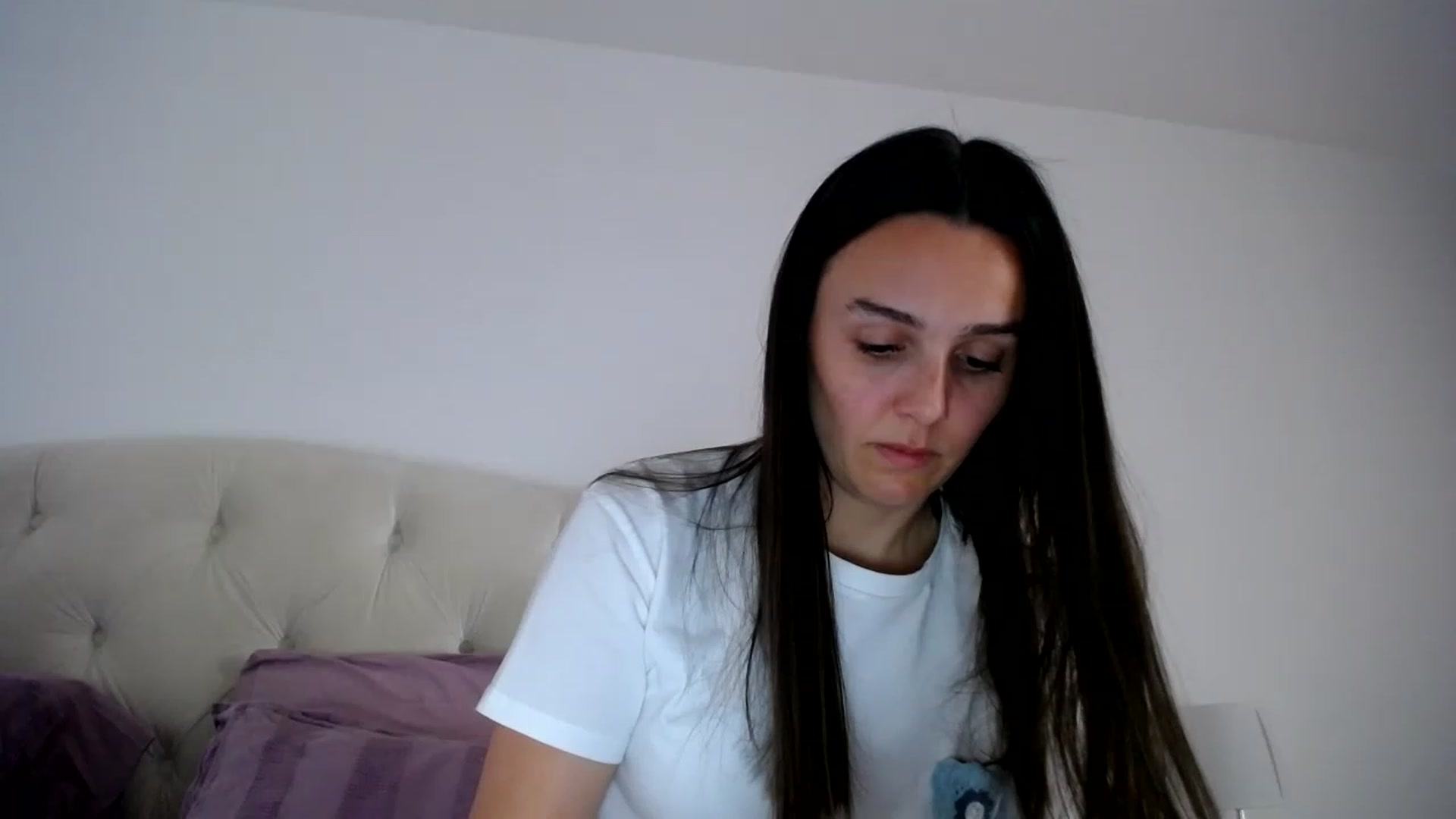 Gallery image thumbnail from L_A_U's myfreecams stream on, 05/16/2023, 05:40 image 4 of 20