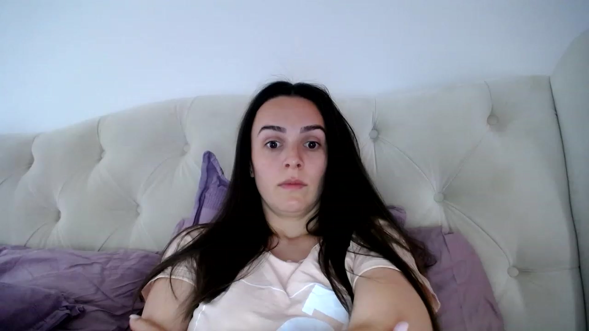 Gallery image thumbnail from L_A_U's myfreecams stream on, 05/17/2023, 11:55 image 3 of 20