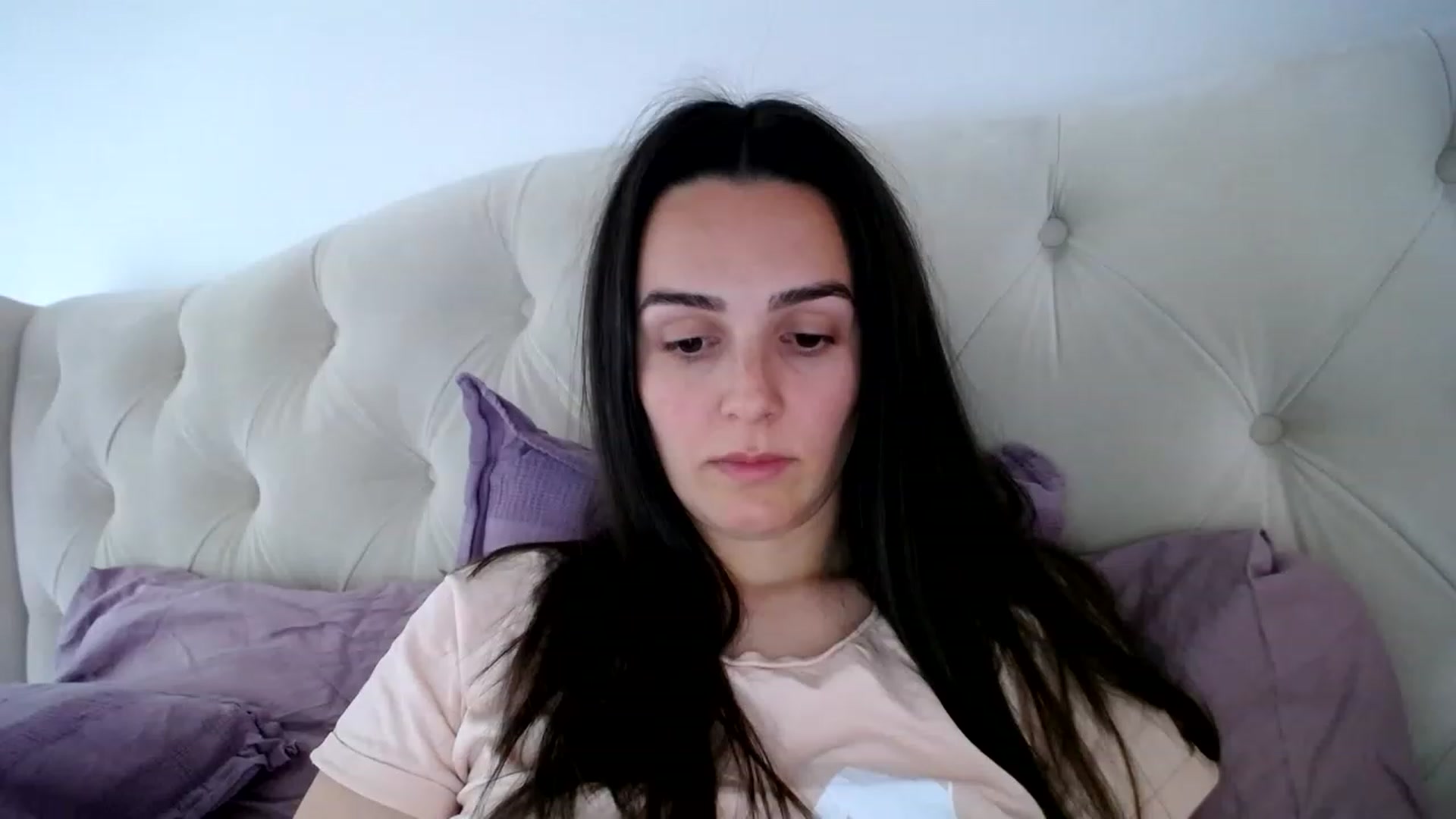 Gallery image thumbnail from L_A_U's myfreecams stream on, 05/17/2023, 11:55 image 15 of 20