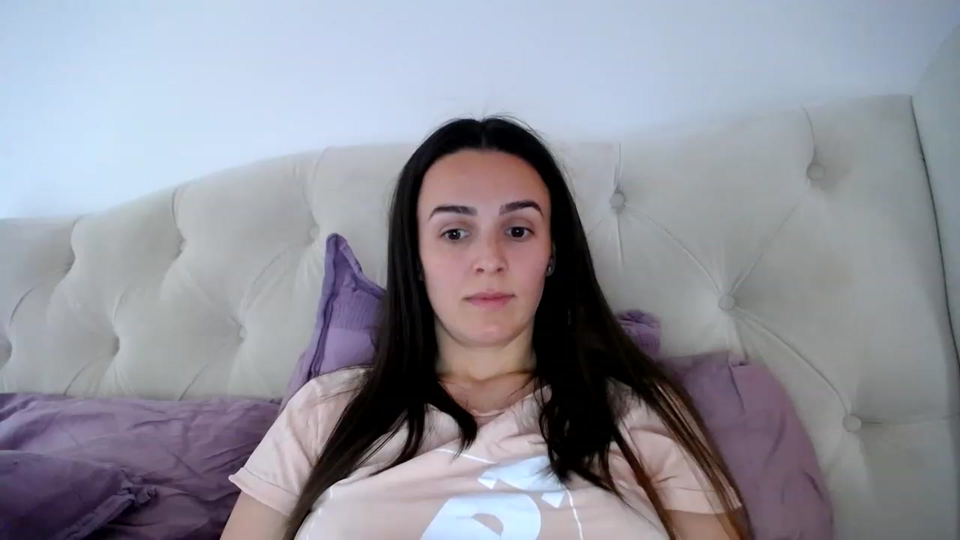 Gallery image thumbnail from L_A_U's myfreecams stream on, 05/17/2023, 11:55 image 7 of 20
