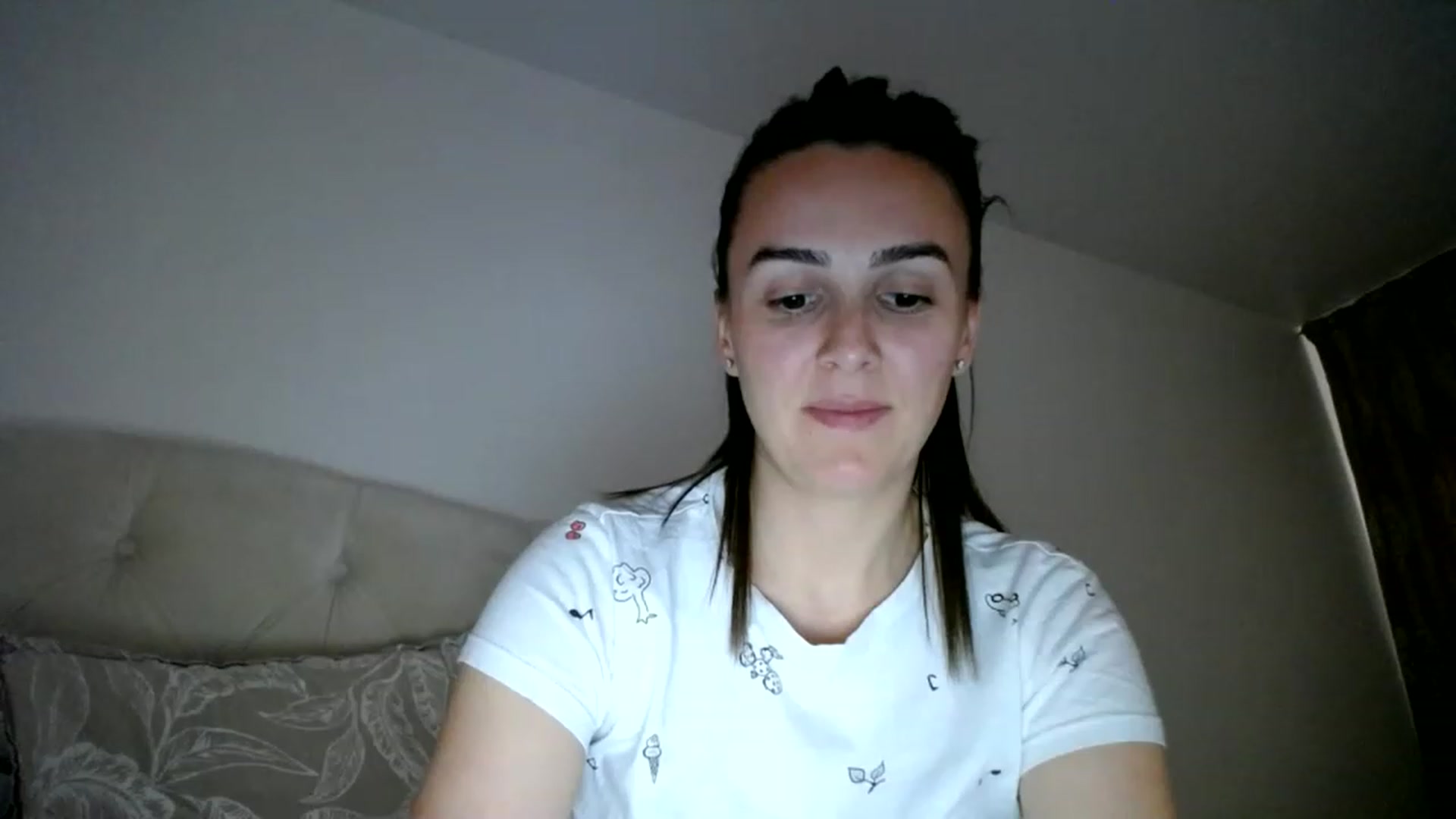 Gallery image thumbnail from L_A_U's myfreecams stream on, 05/21/2023, 17:05 image 20 of 20
