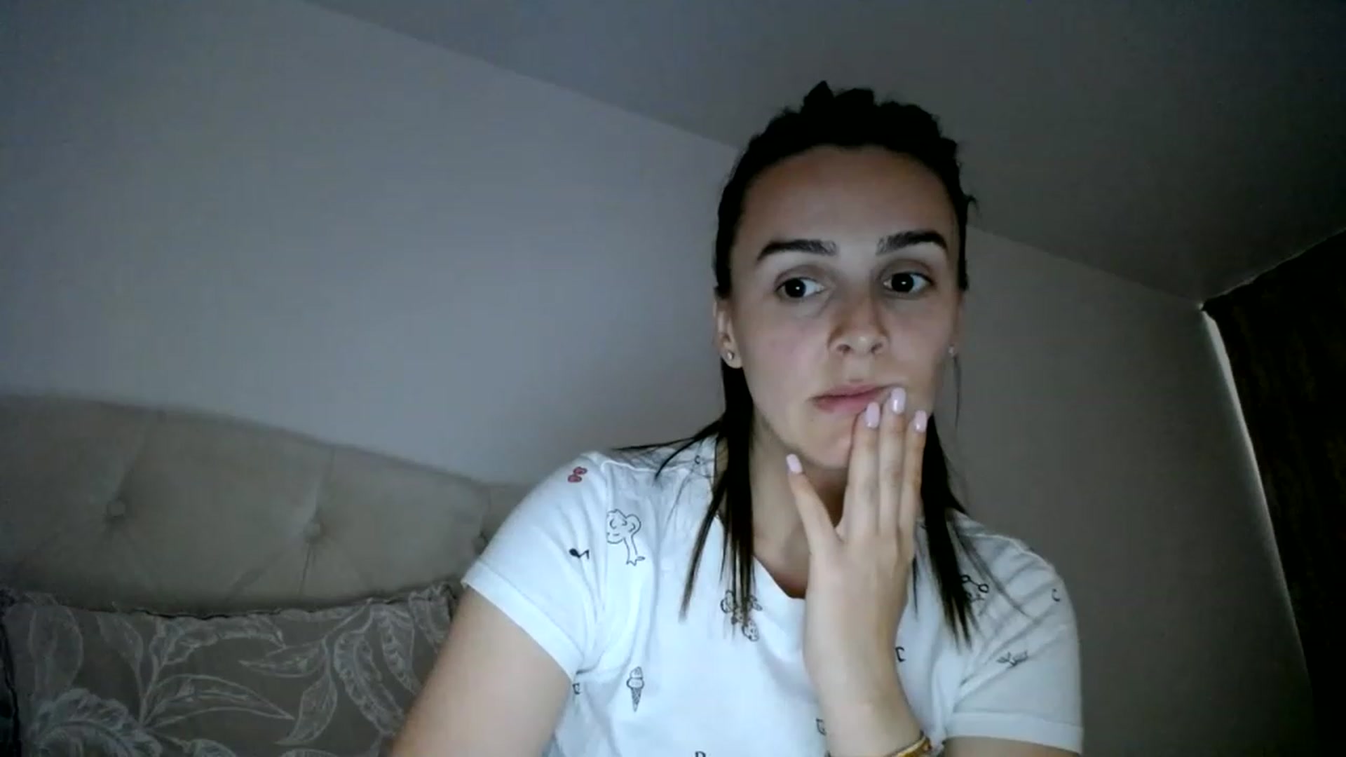 Gallery image thumbnail from L_A_U's myfreecams stream on, 05/21/2023, 17:05 image 17 of 20