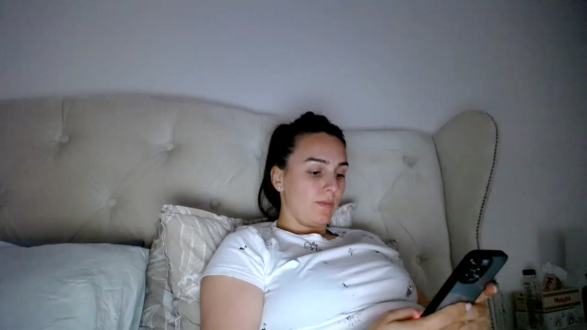 Gallery image thumbnail from L_A_U's myfreecams stream on, 05/21/2023, 17:05 image 3 of 20