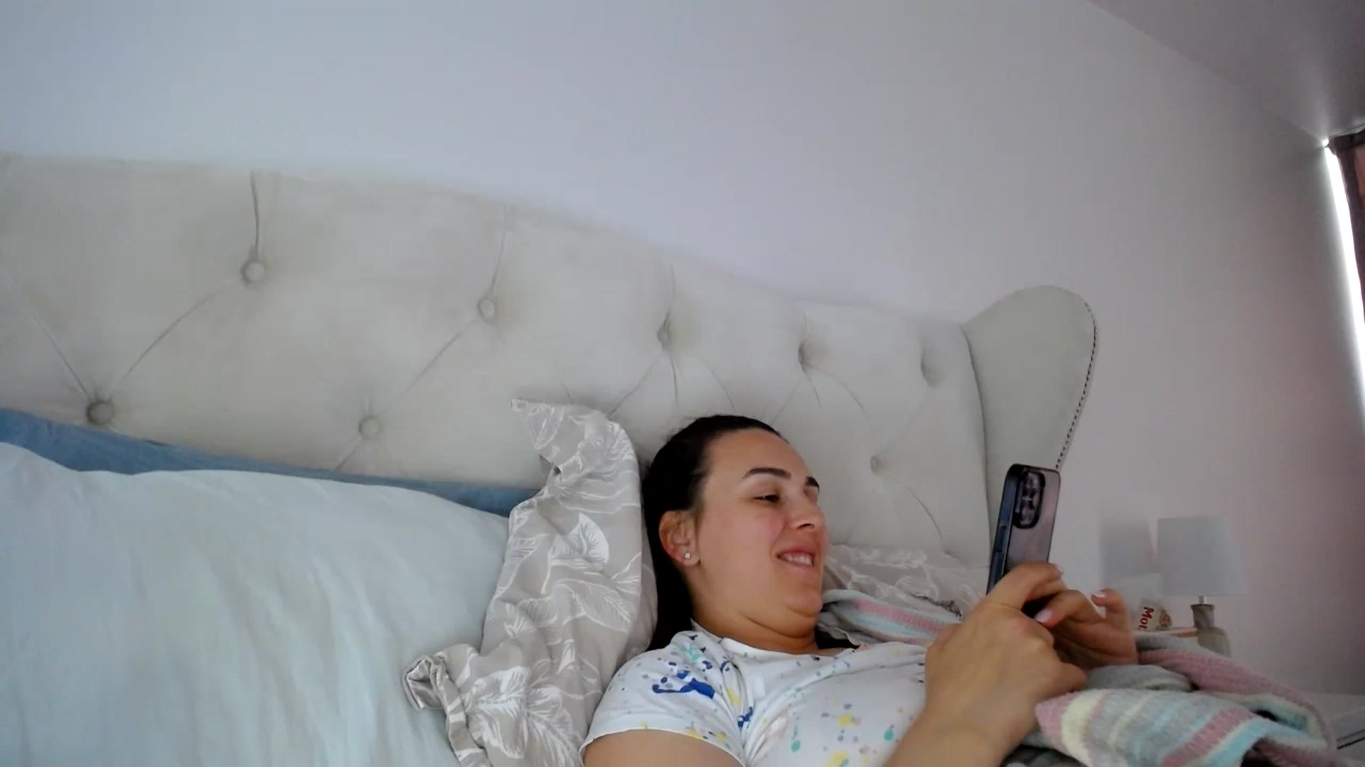 Gallery image thumbnail from L_A_U's myfreecams stream on, 05/22/2023, 10:06 image 6 of 20