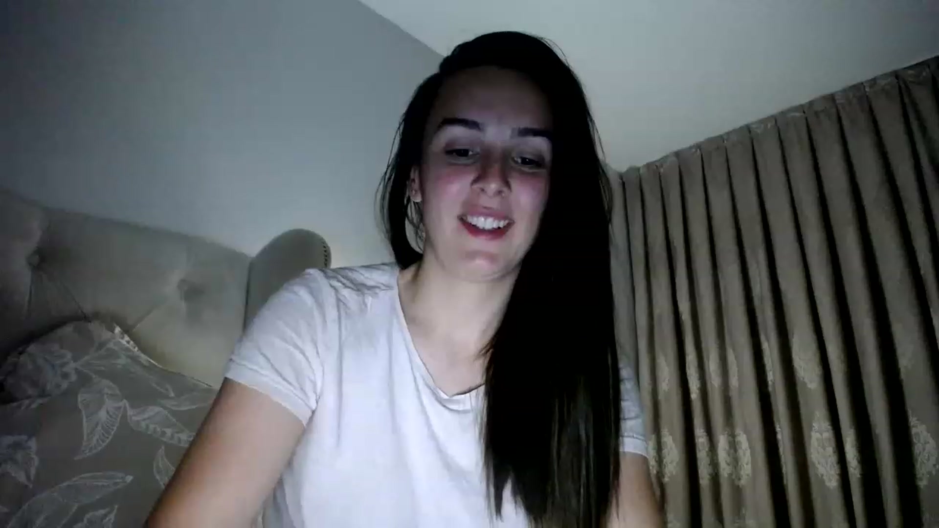 Gallery image thumbnail from L_A_U's myfreecams stream on, 06/04/2023, 02:15 image 19 of 20