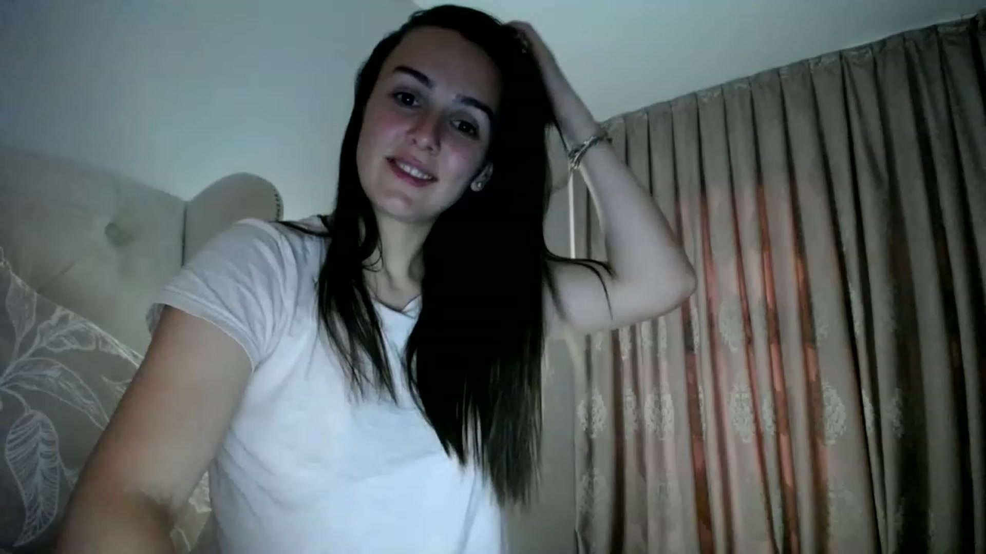 Gallery image thumbnail from L_A_U's myfreecams stream on, 06/04/2023, 03:08 image 9 of 20