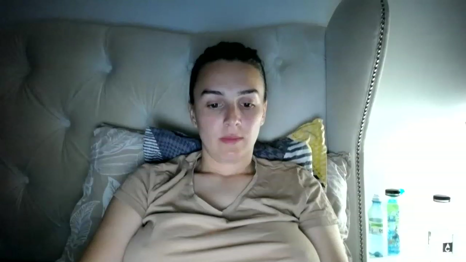 Gallery image thumbnail from L_A_U's myfreecams stream on, 06/06/2023, 22:34 image 2 of 20