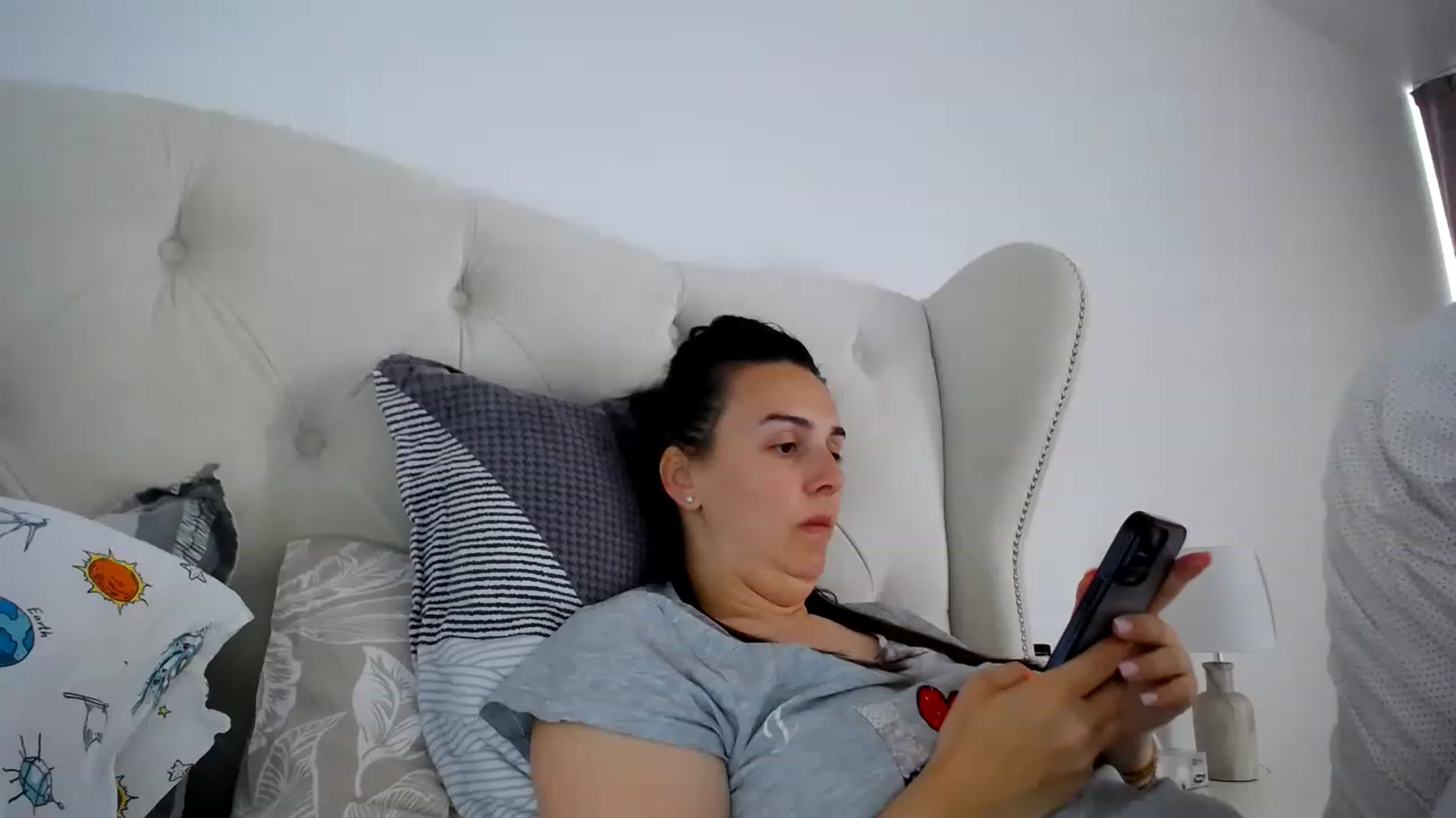 Gallery image thumbnail from L_A_U's myfreecams stream on, 06/07/2023, 11:34 image 17 of 20