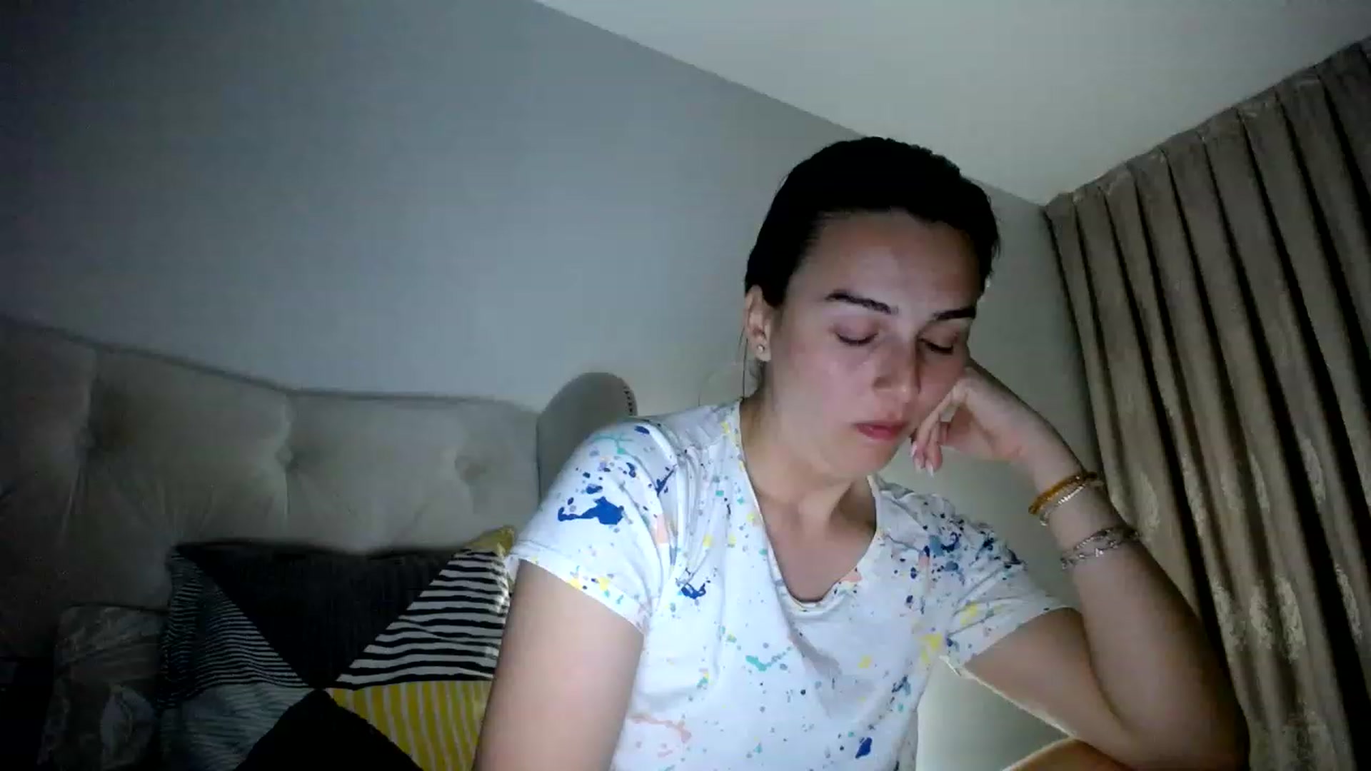 Gallery image thumbnail from L_A_U's myfreecams stream on, 06/07/2023, 22:31 image 18 of 20