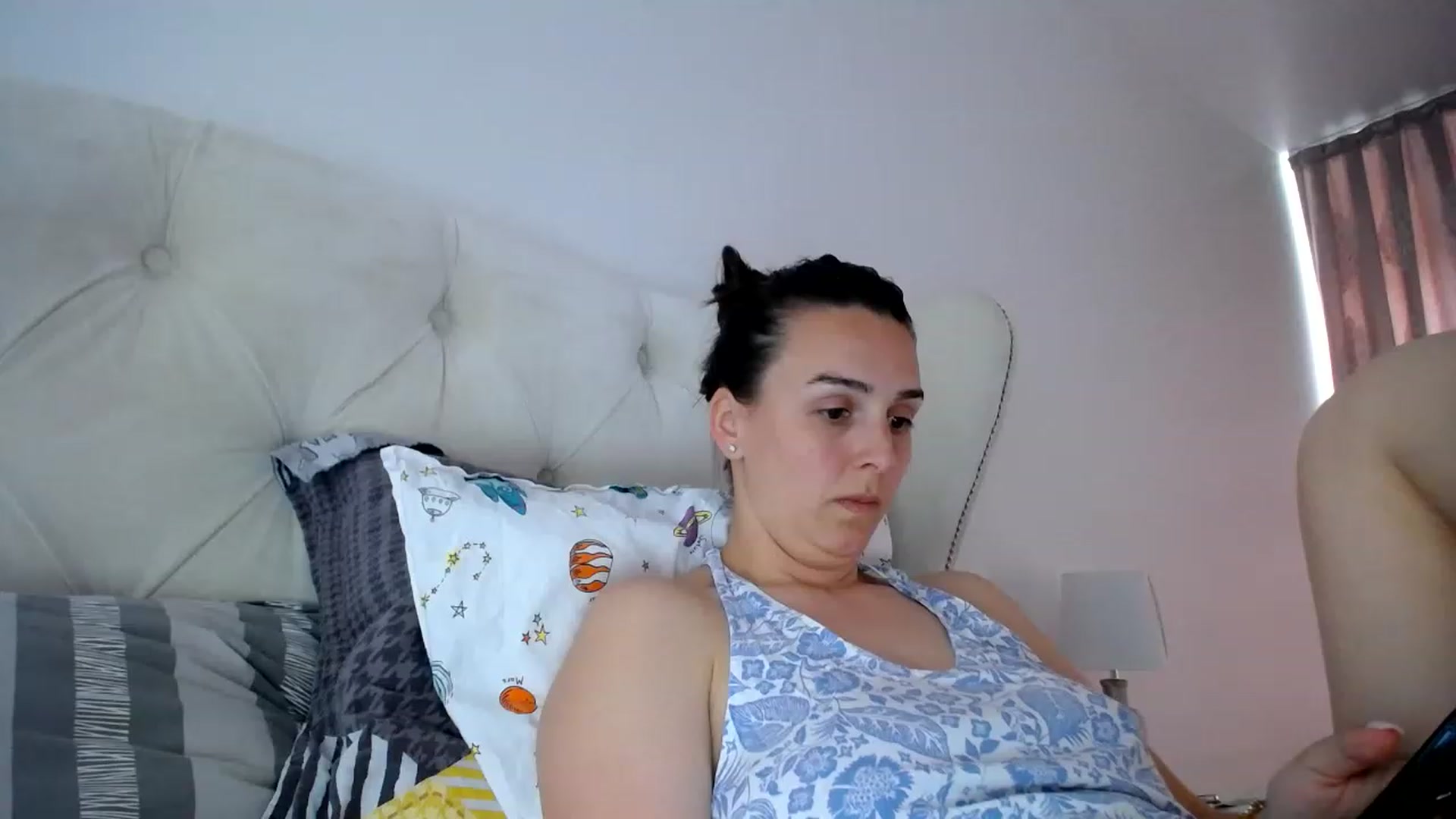 Gallery image thumbnail from L_A_U's myfreecams stream on, 06/08/2023, 09:26 image 15 of 20