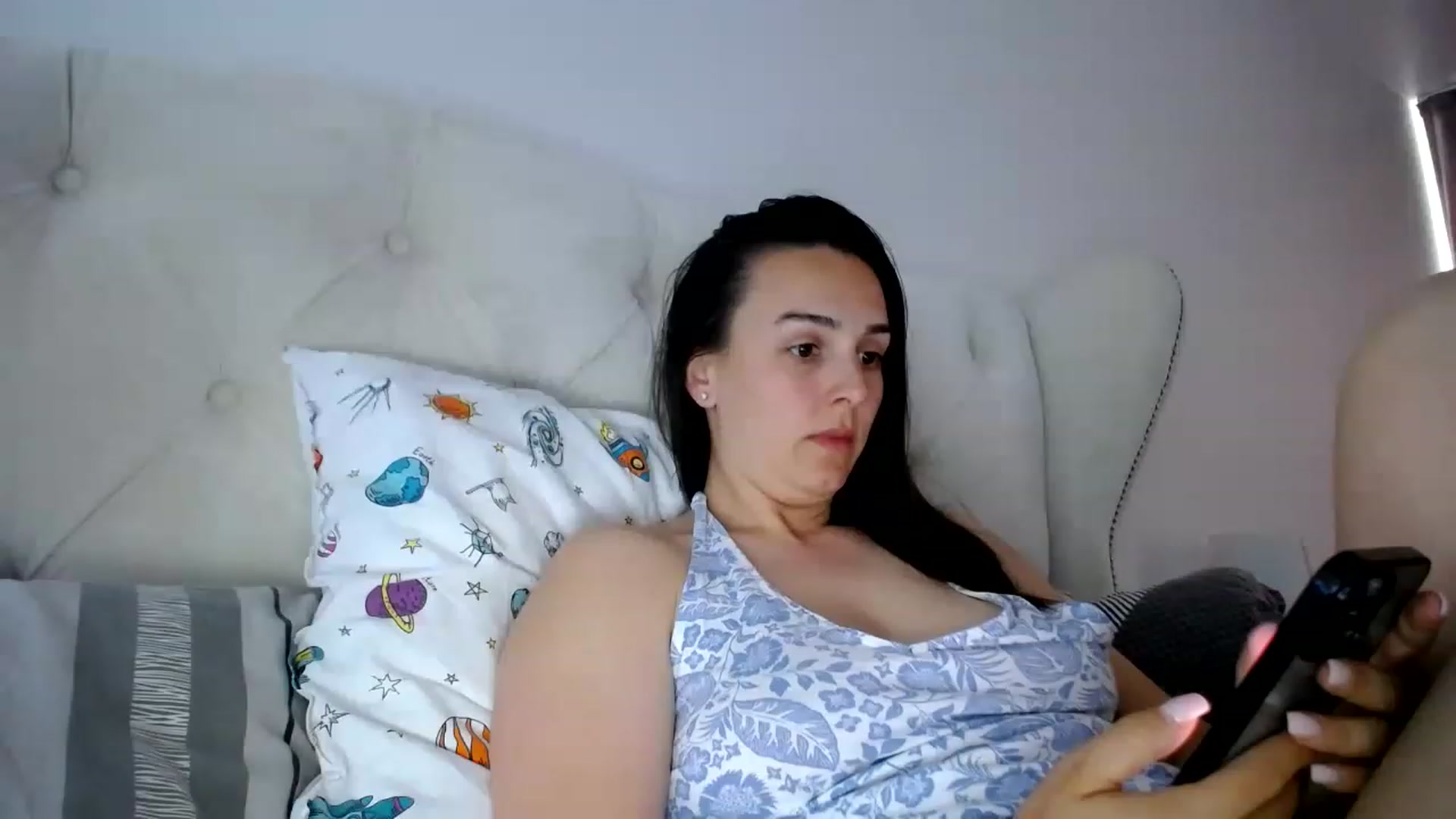 Gallery image thumbnail from L_A_U's myfreecams stream on, 06/08/2023, 11:30 image 11 of 20