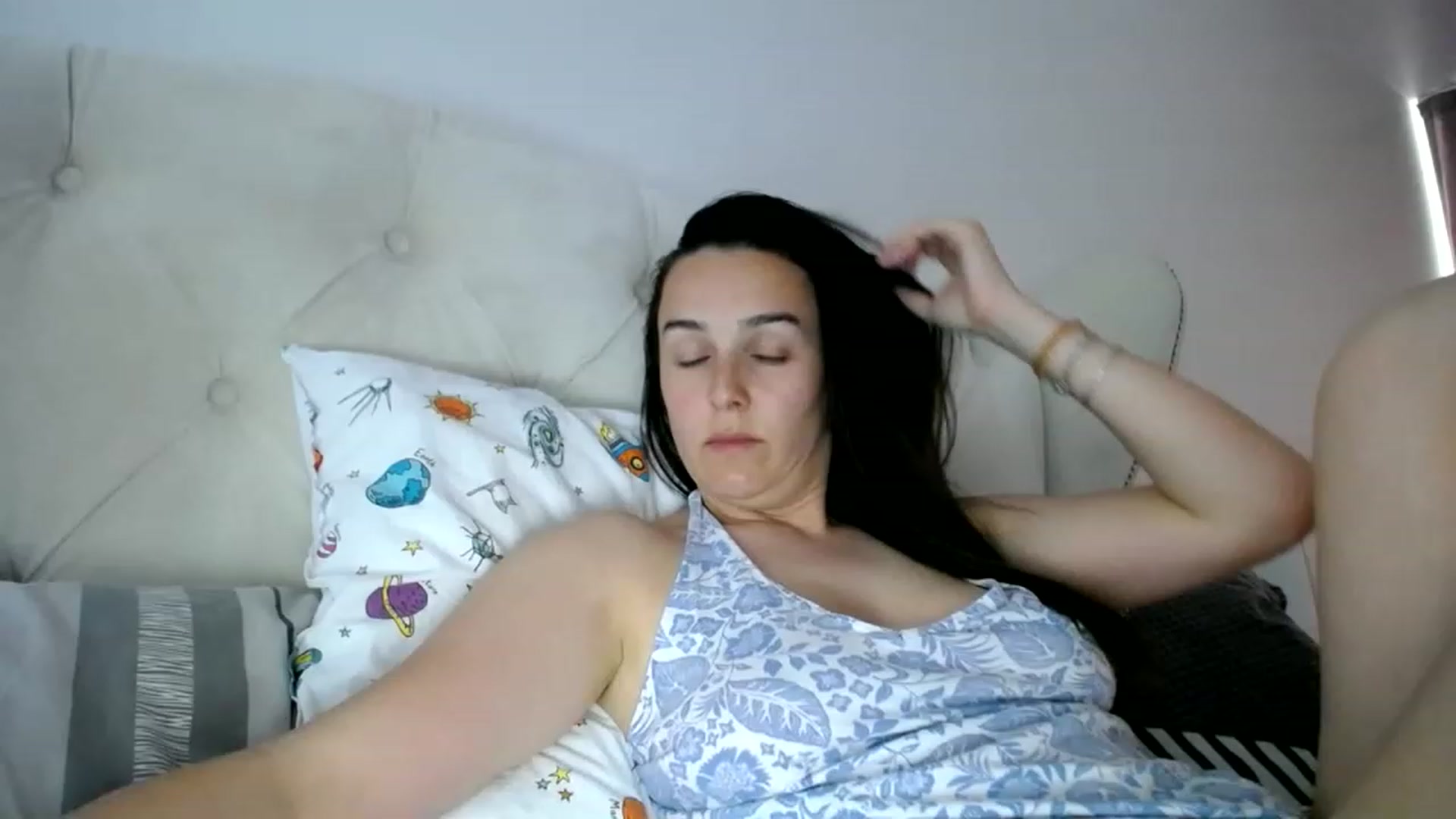 Gallery image thumbnail from L_A_U's myfreecams stream on, 06/08/2023, 11:30 image 4 of 20