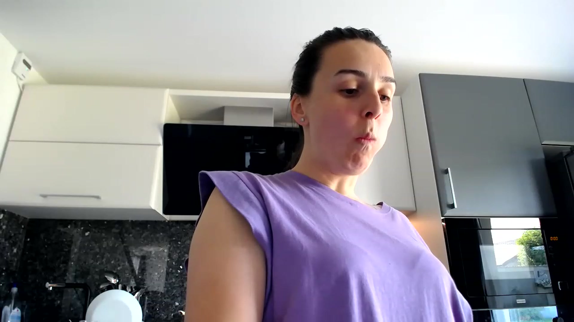 Gallery image thumbnail from L_A_U's myfreecams stream on, 06/09/2023, 07:13 image 6 of 20