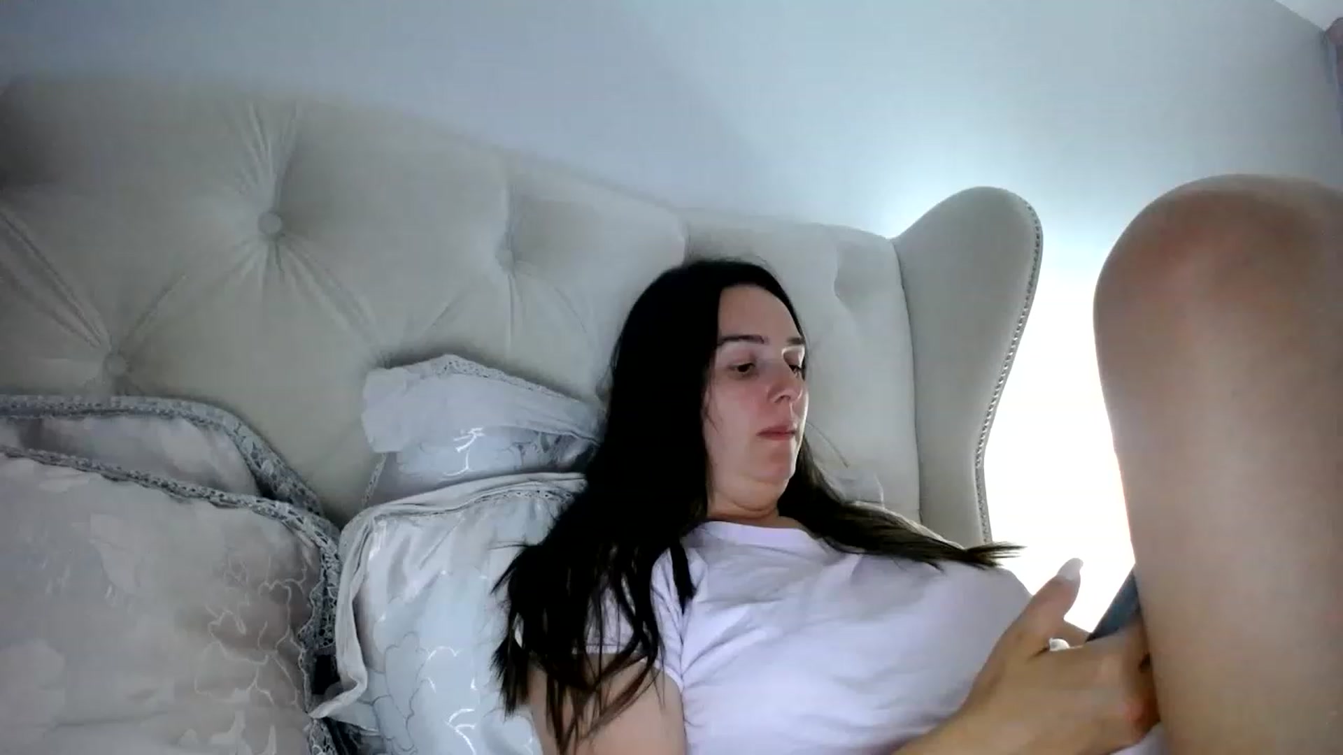 Gallery image thumbnail from L_A_U's myfreecams stream on, 06/15/2023, 17:15 image 17 of 20
