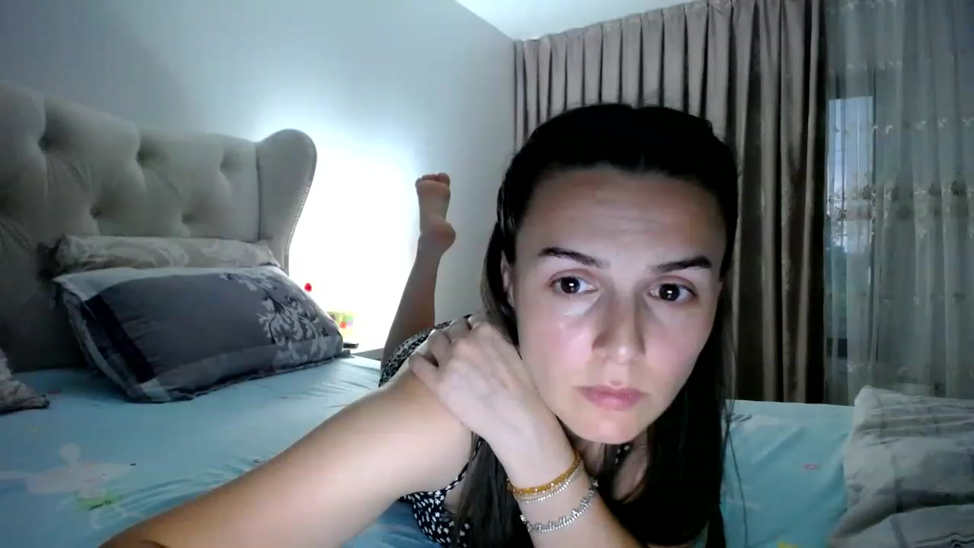 Gallery image thumbnail from L_A_U's myfreecams stream on, 06/24/2023, 17:55 image 8 of 20