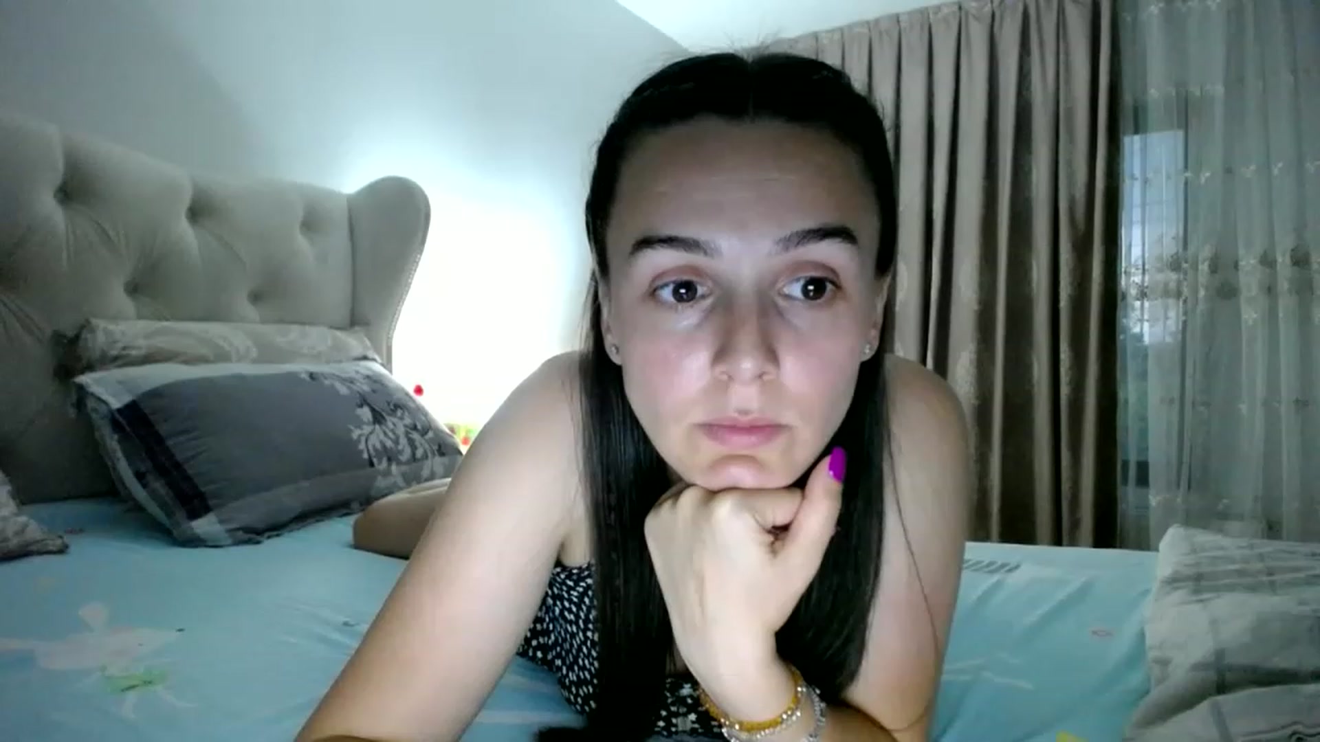 Gallery image thumbnail from L_A_U's myfreecams stream on, 06/24/2023, 17:55 image 7 of 20