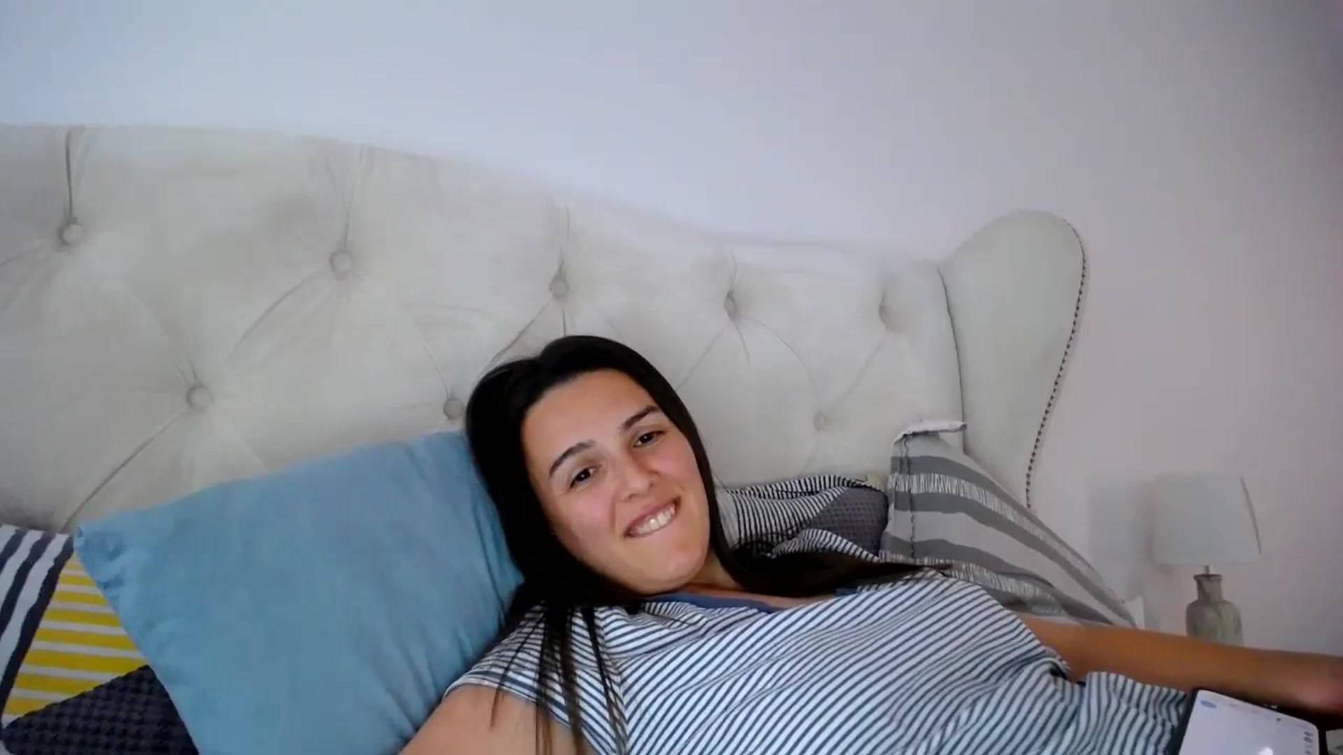 Gallery image thumbnail from L_A_U's myfreecams stream on, 07/04/2023, 12:05 image 10 of 20