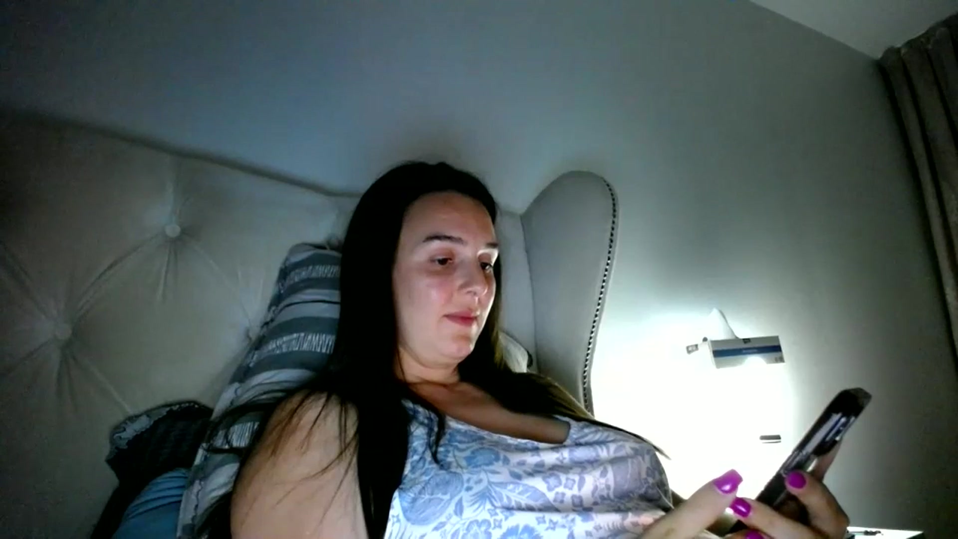 Gallery image thumbnail from L_A_U's myfreecams stream on, 07/04/2023, 22:43 image 4 of 20
