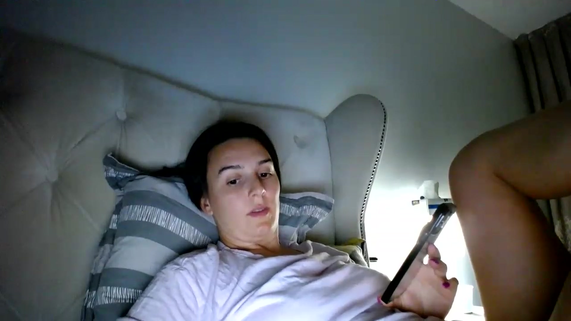 Gallery image thumbnail from L_A_U's myfreecams stream on, 07/06/2023, 23:19 image 14 of 20