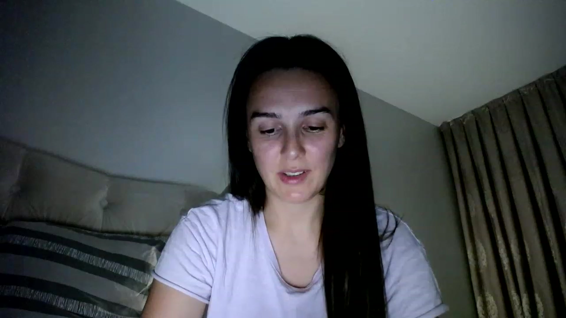 Gallery image thumbnail from L_A_U's myfreecams stream on, 07/06/2023, 23:19 image 18 of 20