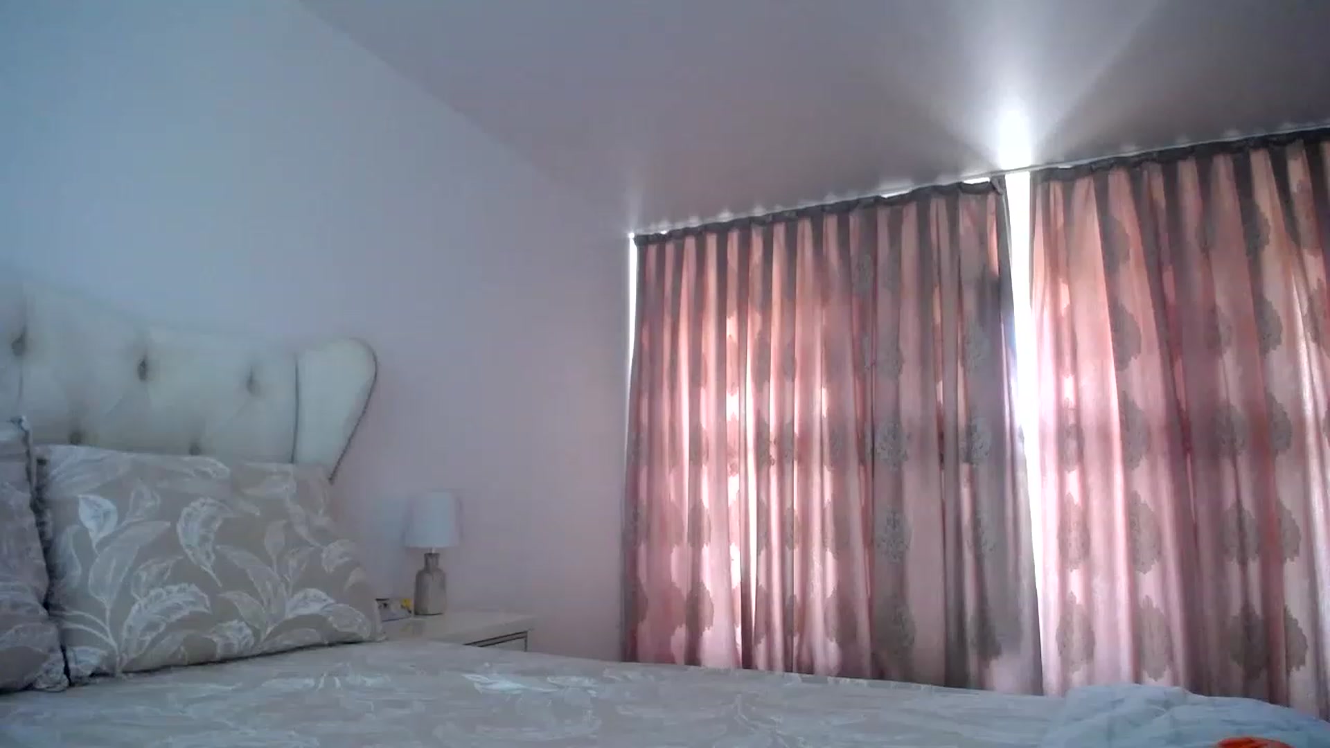 Gallery image thumbnail from L_A_U's myfreecams stream on, 07/13/2023, 11:27 image 15 of 20