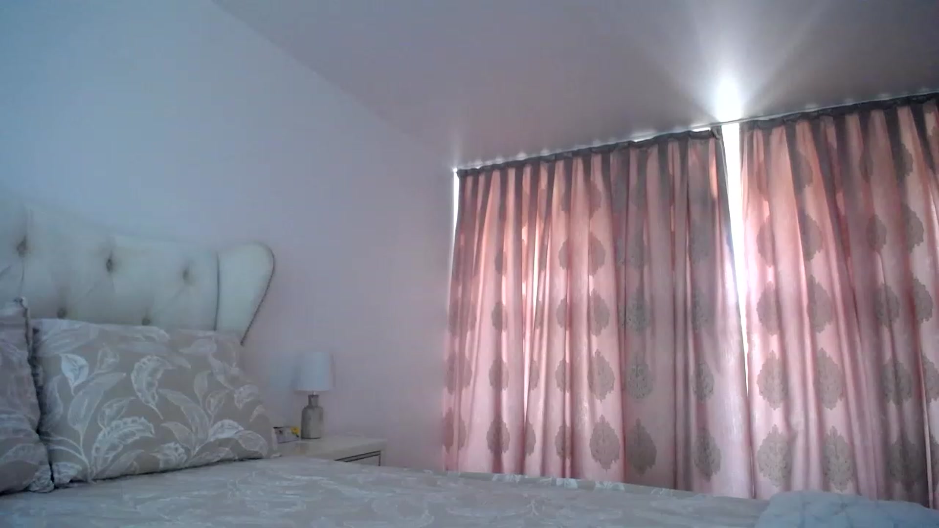 Gallery image thumbnail from L_A_U's myfreecams stream on, 07/13/2023, 11:27 image 18 of 20