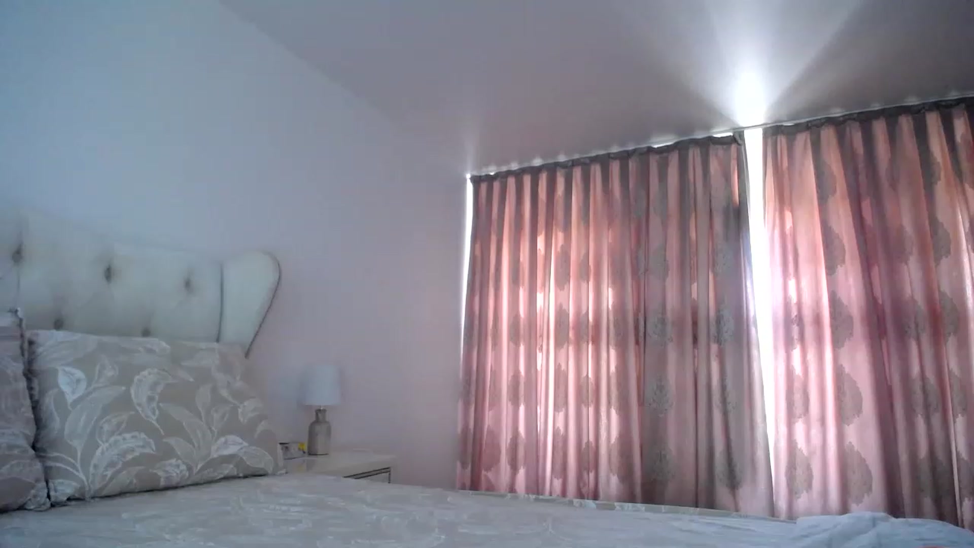Gallery image thumbnail from L_A_U's myfreecams stream on, 07/13/2023, 11:27 image 20 of 20