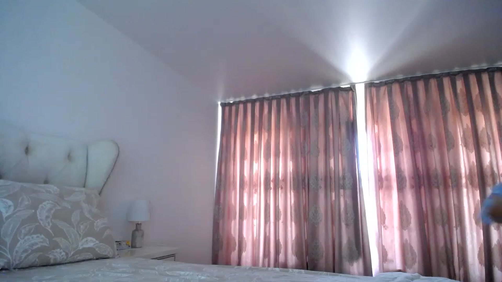 Gallery image thumbnail from L_A_U's myfreecams stream on, 07/13/2023, 11:27 image 10 of 20