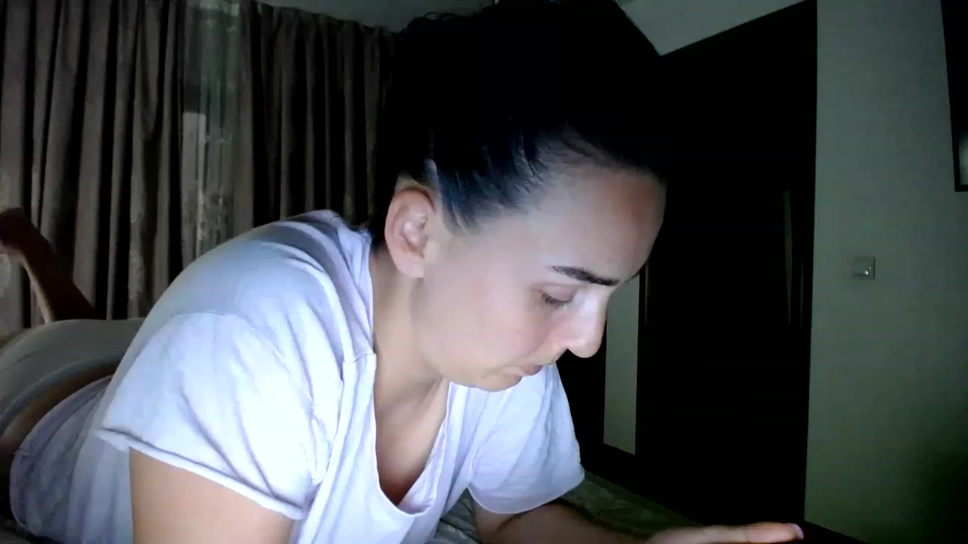 Gallery image thumbnail from L_A_U's myfreecams stream on, 07/13/2023, 21:04 image 1 of 20