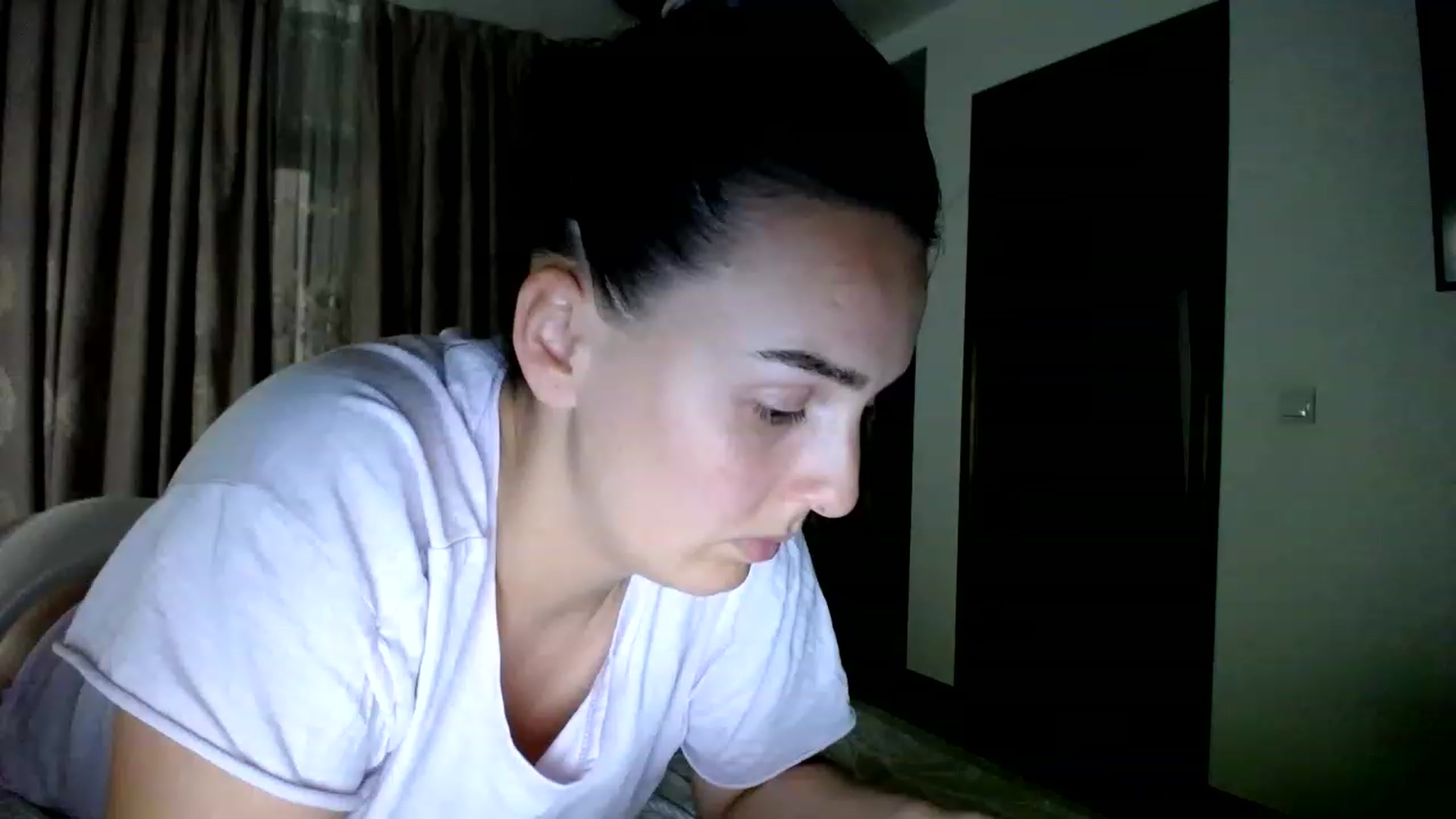 Gallery image thumbnail from L_A_U's myfreecams stream on, 07/13/2023, 21:04 image 16 of 20