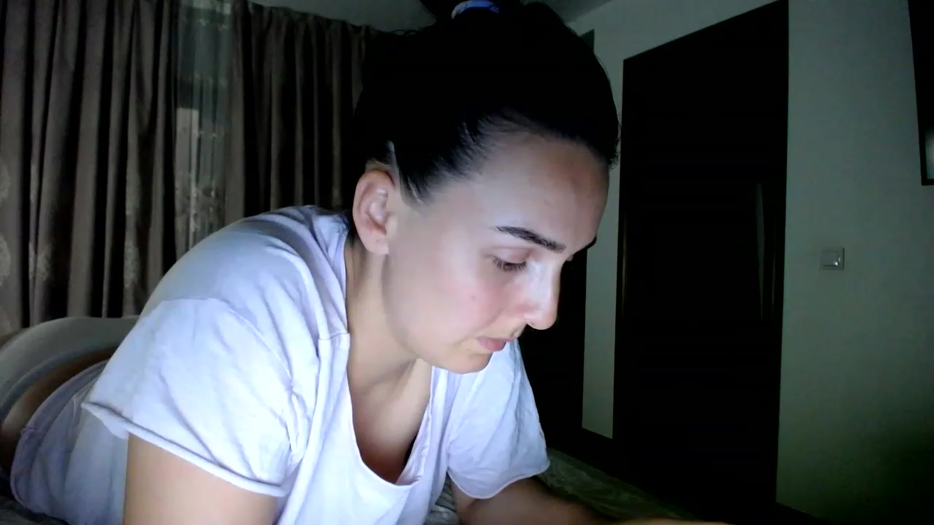 Gallery image thumbnail from L_A_U's myfreecams stream on, 07/13/2023, 21:04 image 4 of 20