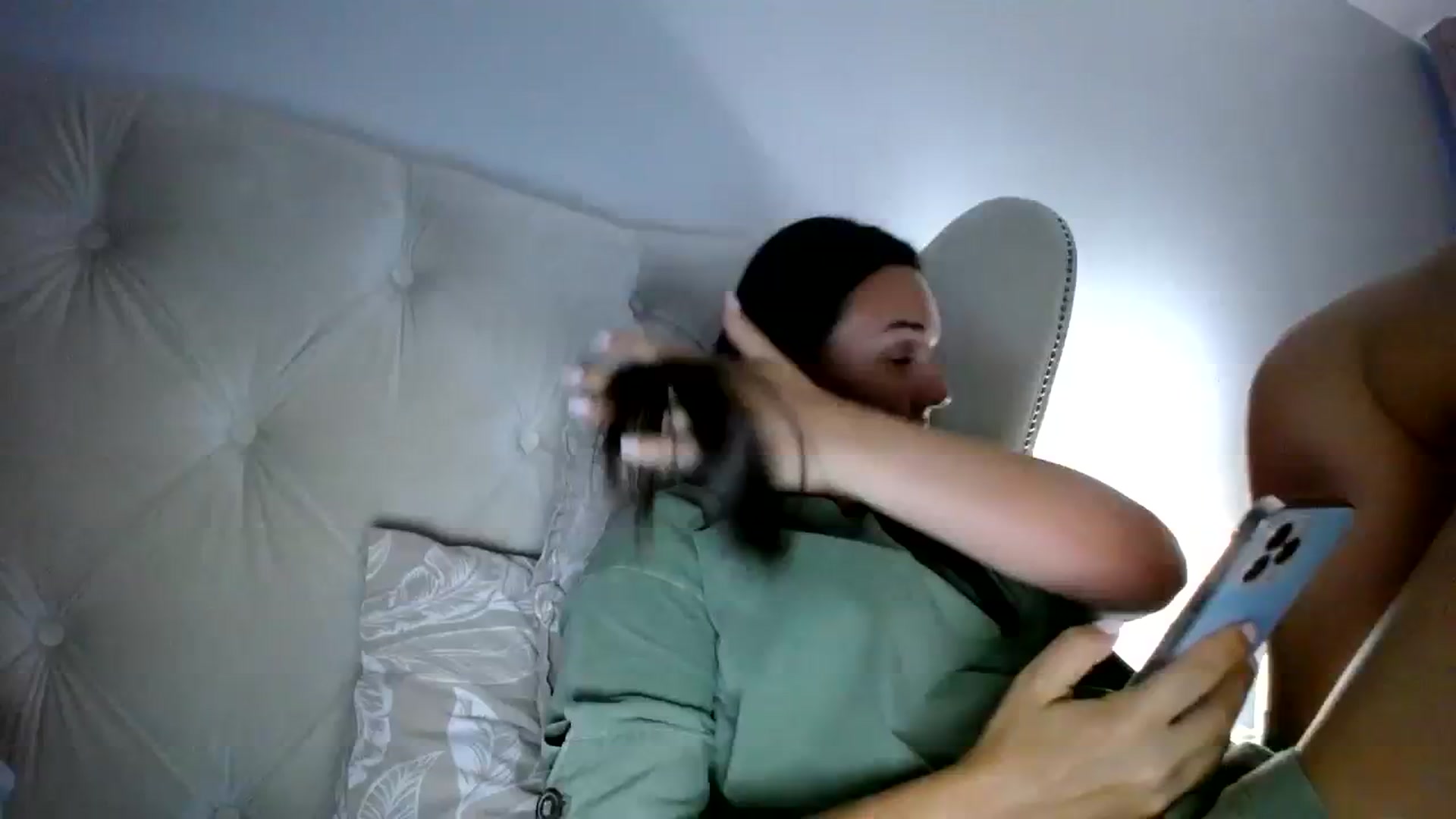 Gallery image thumbnail from L_A_U's myfreecams stream on, 07/29/2023, 18:38 image 1 of 20