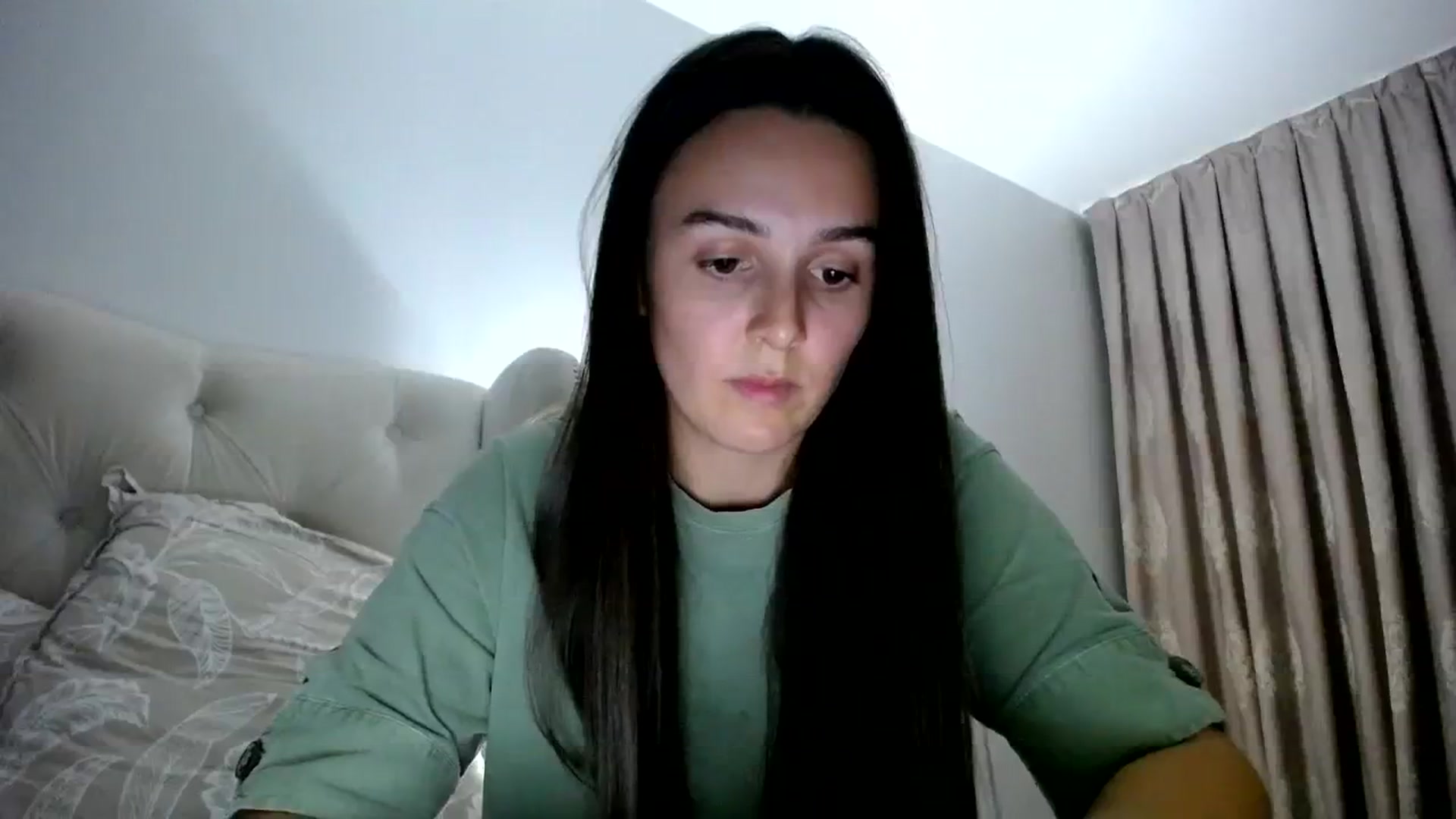 Gallery image thumbnail from L_A_U's myfreecams stream on, 07/29/2023, 19:31 image 4 of 20
