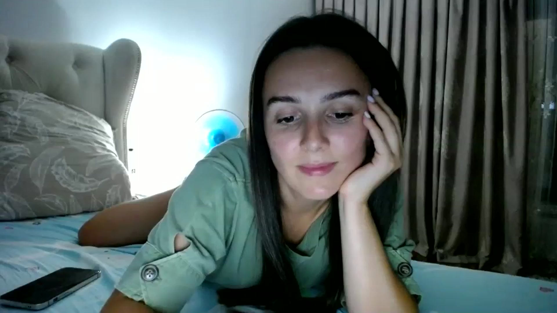 Gallery image thumbnail from L_A_U's myfreecams stream on, 07/29/2023, 19:31 image 14 of 20