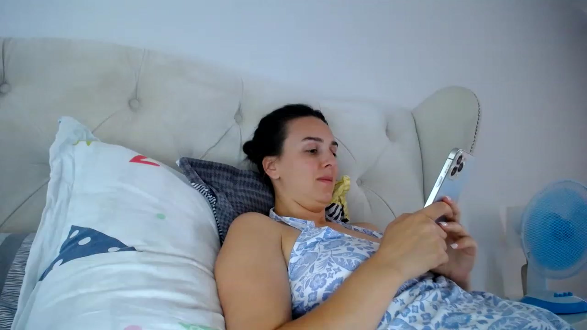 Gallery image thumbnail from L_A_U's myfreecams stream on, 07/30/2023, 11:26 image 15 of 20