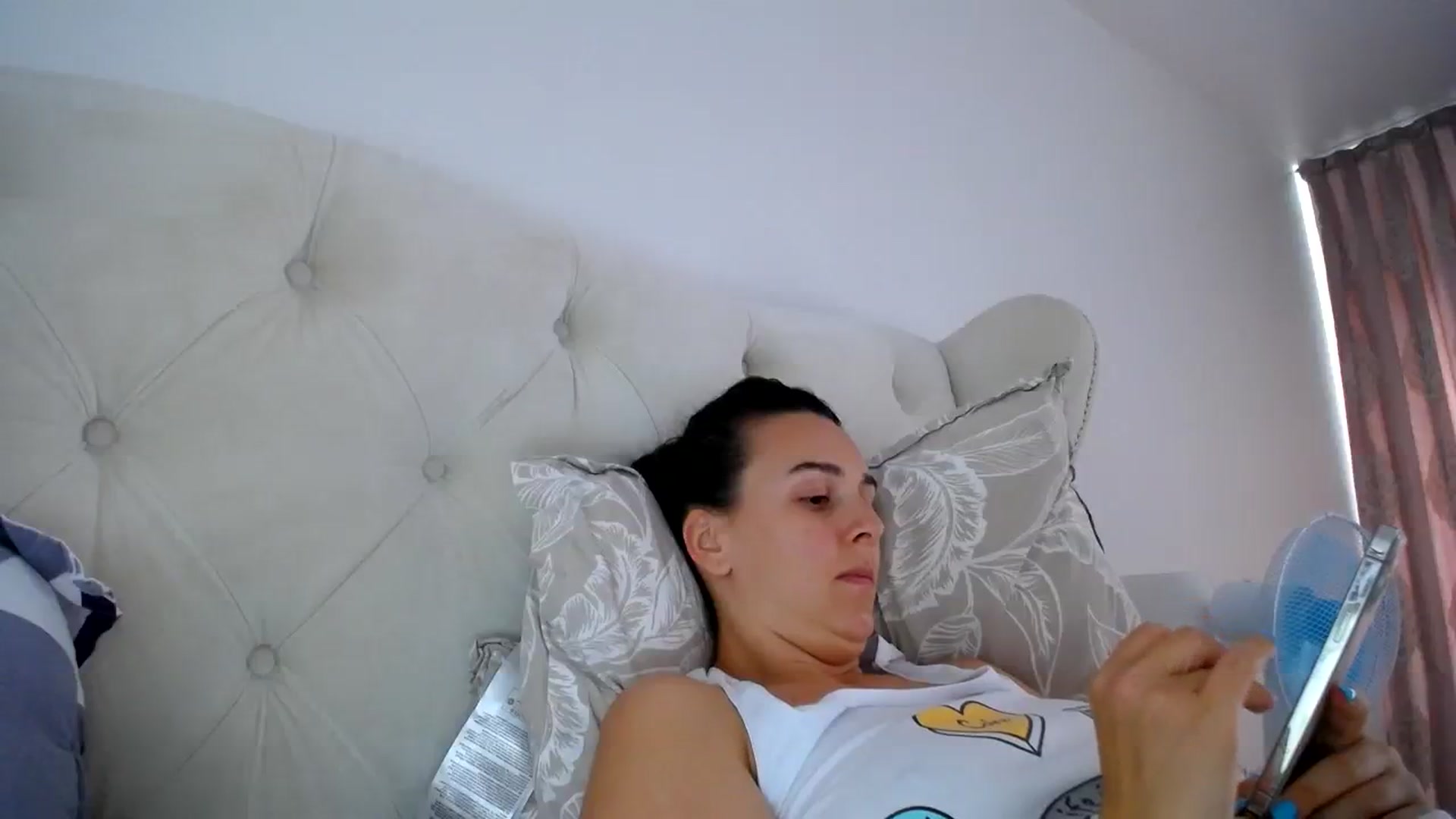 Gallery image thumbnail from L_A_U's myfreecams stream on, 08/06/2023, 11:50 image 10 of 20