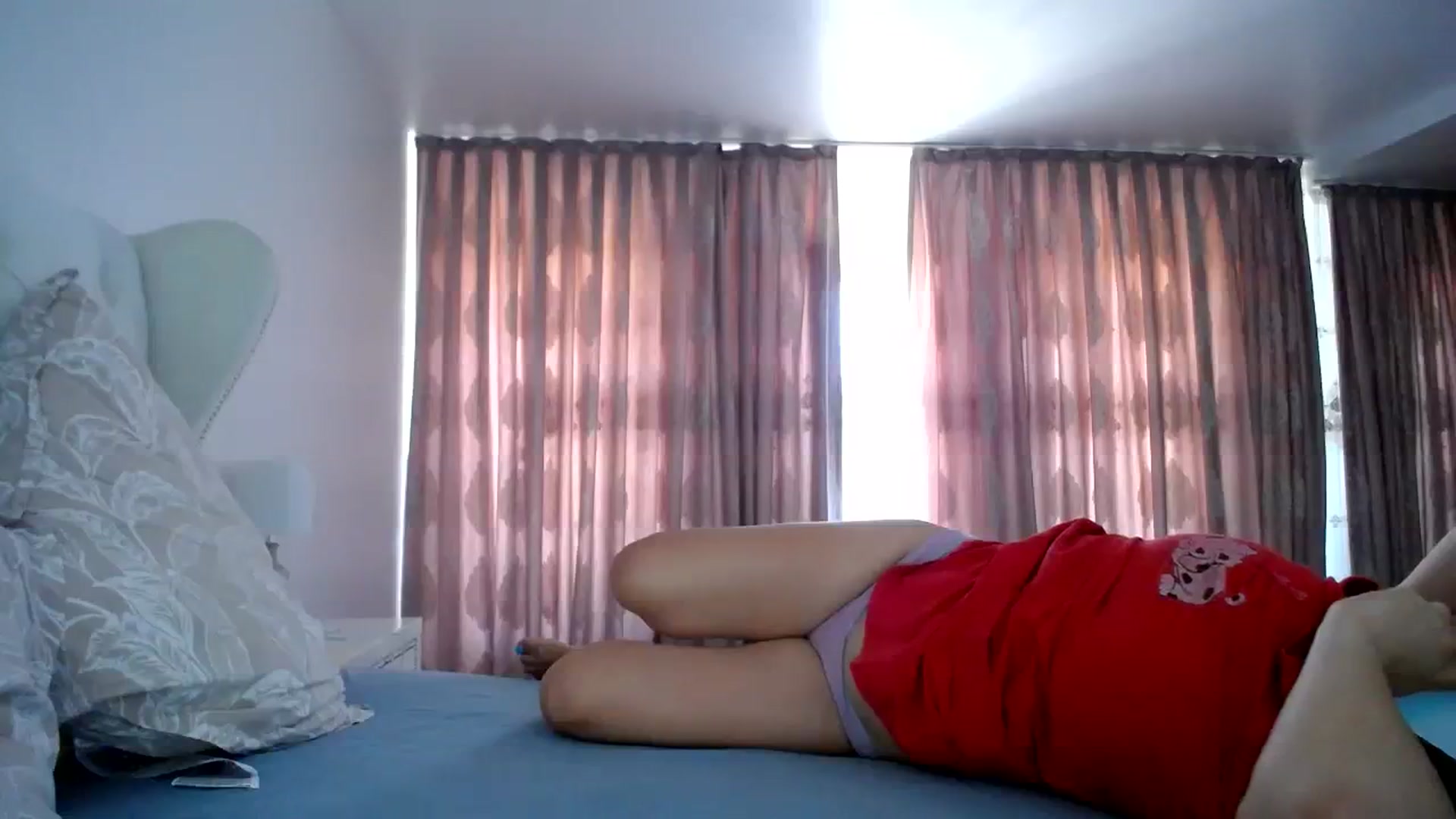 Gallery image thumbnail from L_A_U's myfreecams stream on, 08/14/2023, 12:09 image 5 of 20